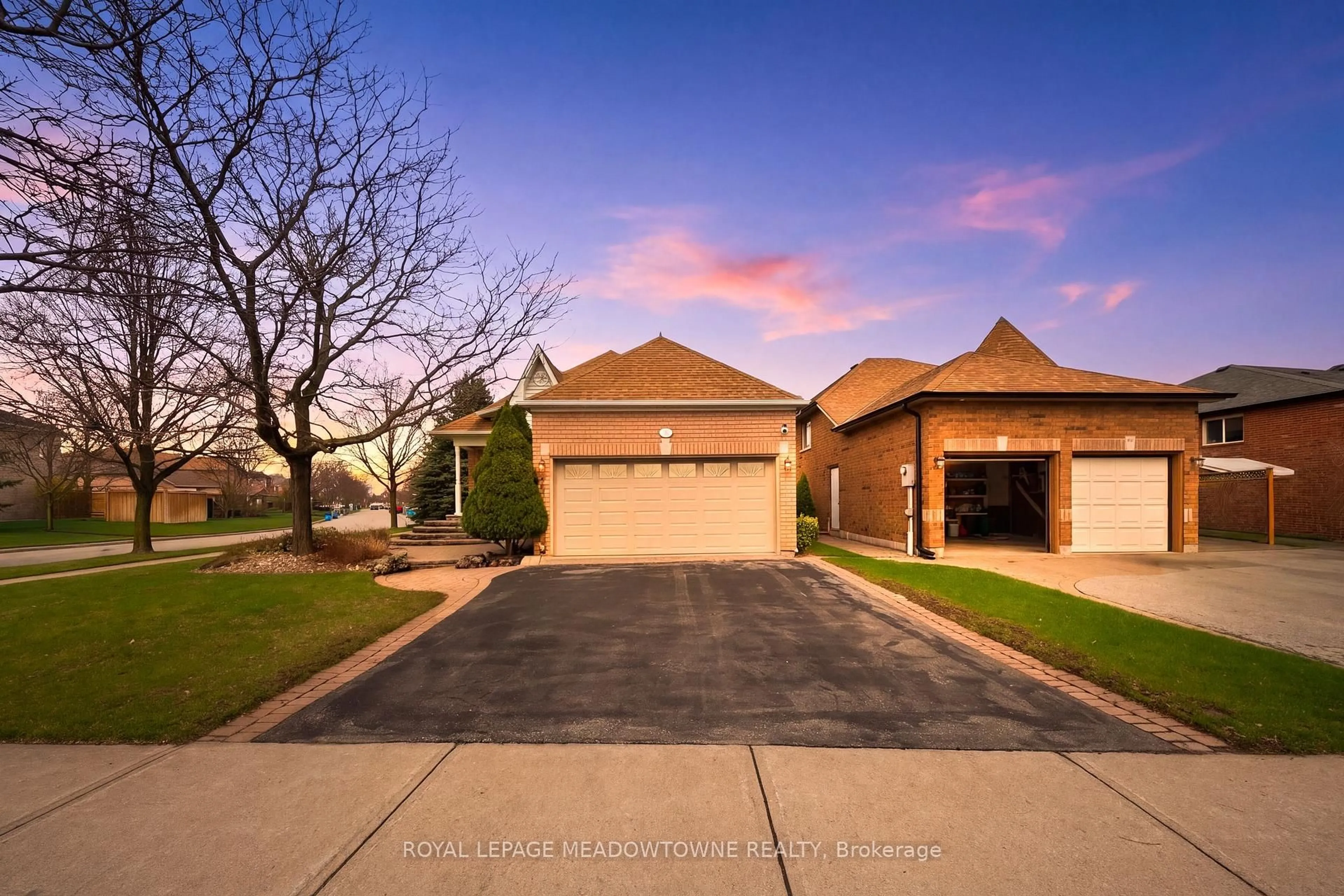 Home with brick exterior material, street for 20 Huffmann Dr, Halton Hills Ontario L7G 5W4