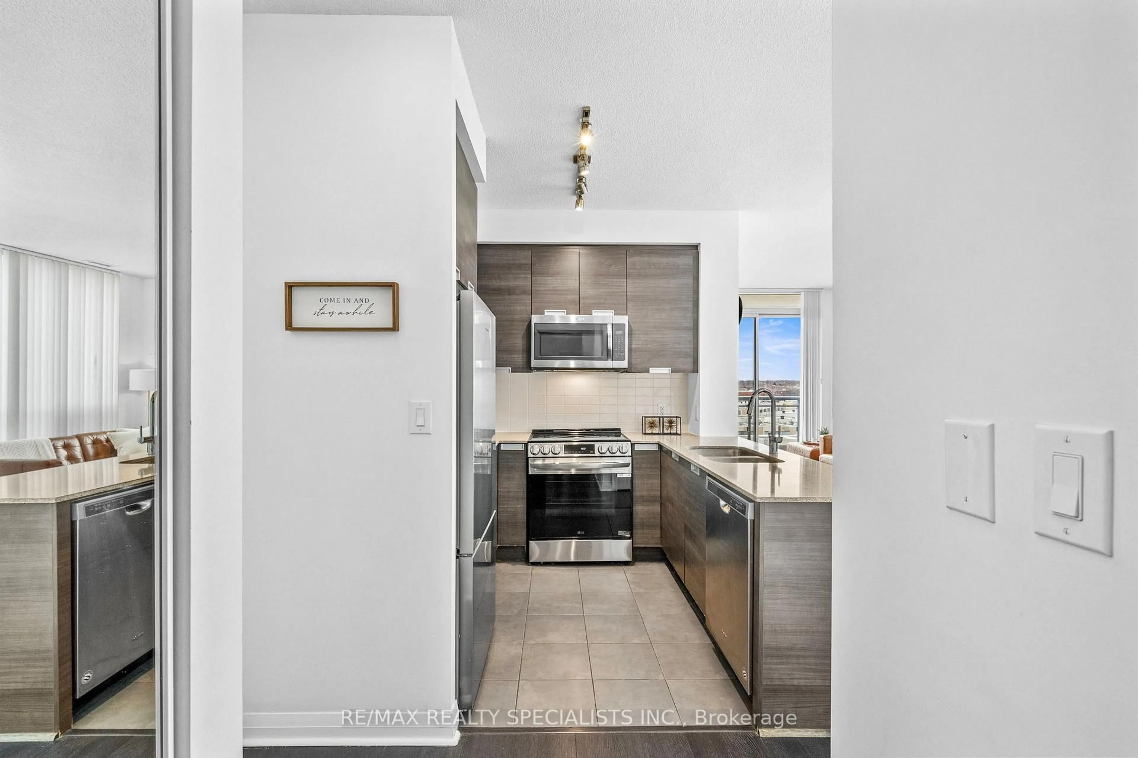 Standard kitchen, ceramic/tile floor for 5025 Four Springs Ave #509, Mississauga Ontario L5R 0G5