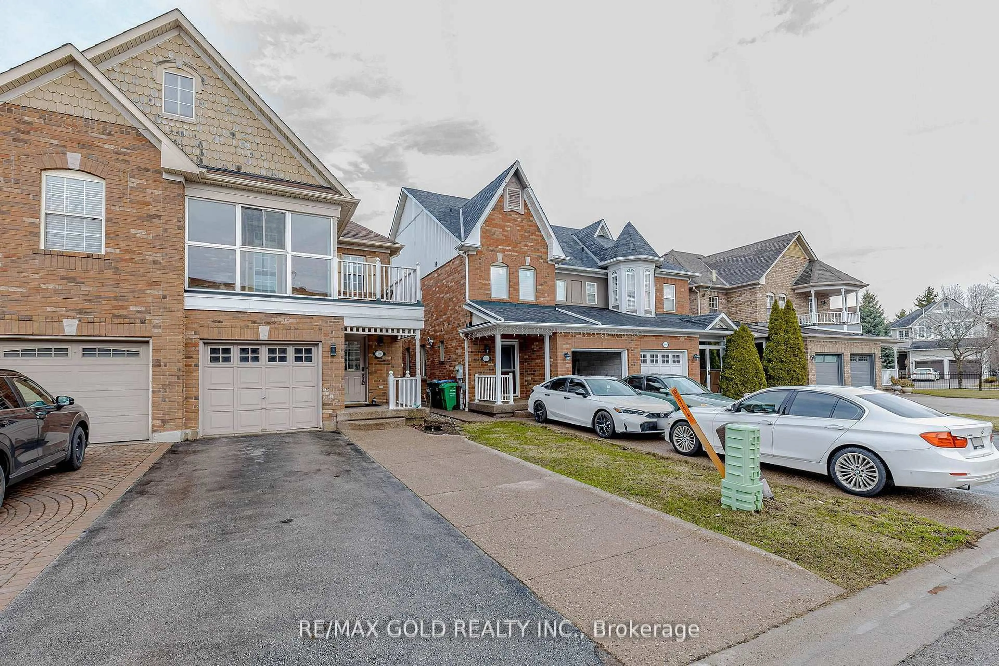 Unknown for 1105 Meadowgrove Crt, Mississauga Ontario L5W 1J2