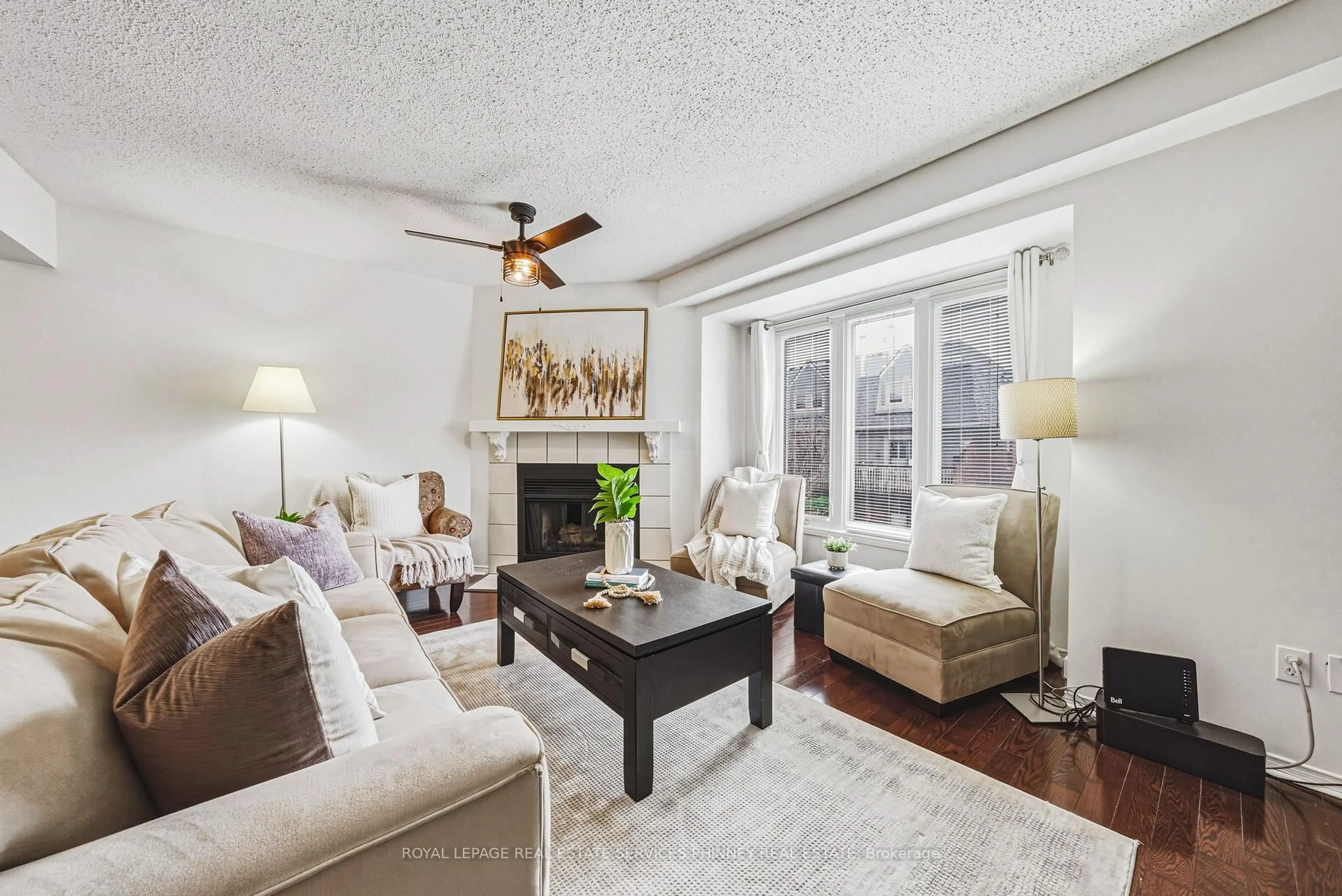 Living room with furniture, unknown for 3140 Fifth Line #28, Mississauga Ontario L5L 1A2