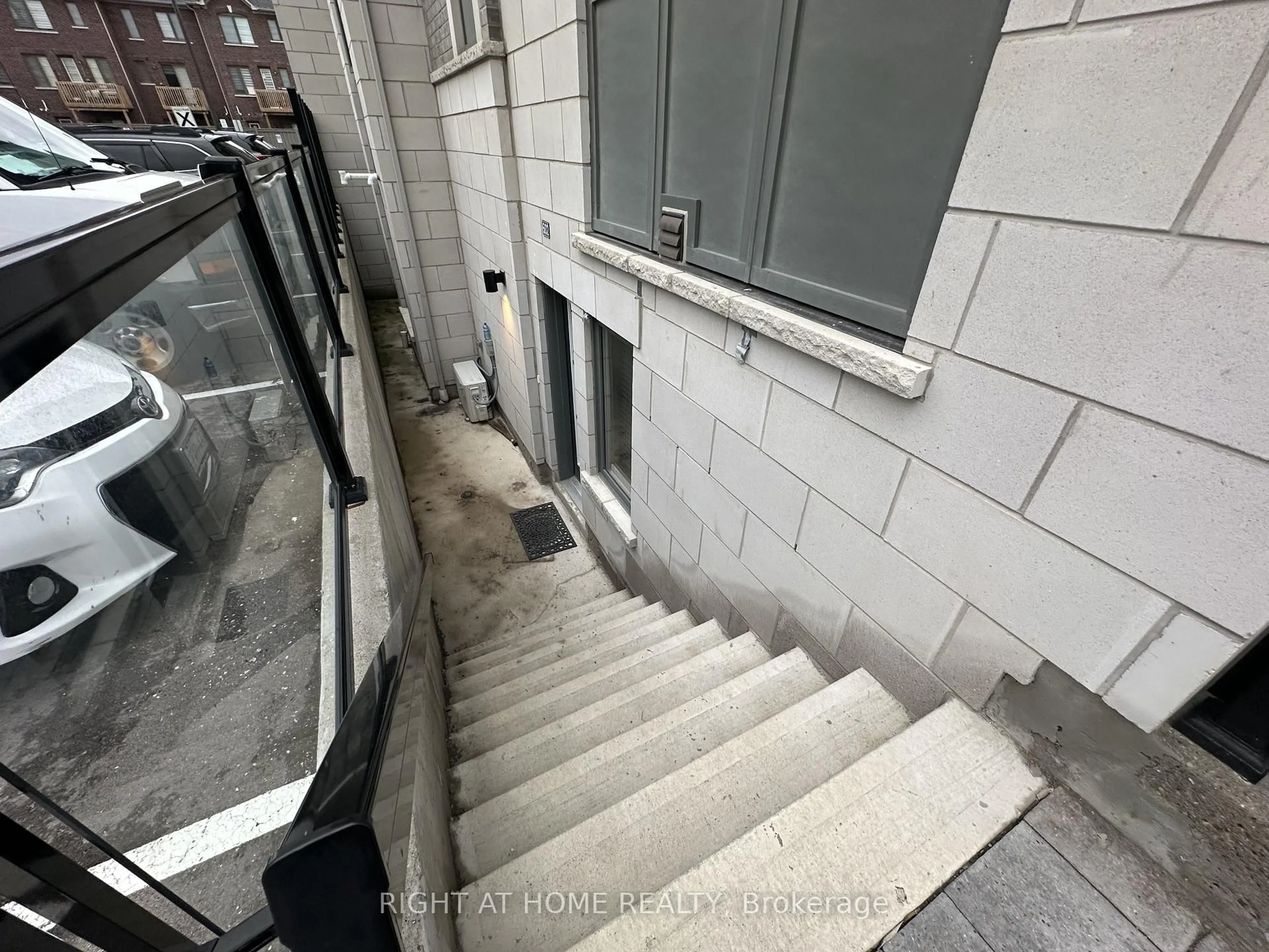 Stairs for 50 Halliford Pl #602, Brampton Ontario L6P 4R1