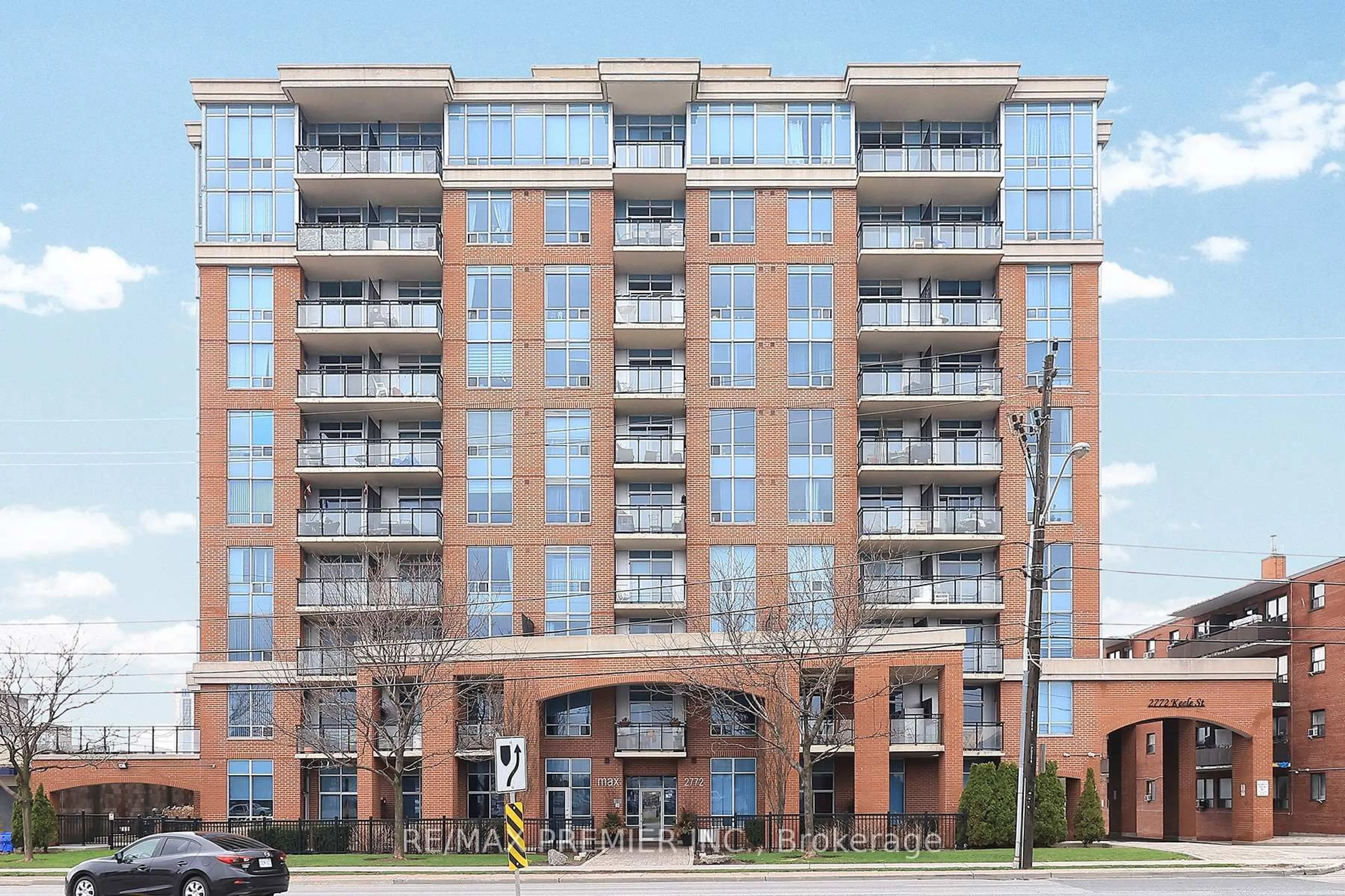 Home with brick exterior material, building for 2772 Keele St #405, Toronto Ontario M3M 0A3