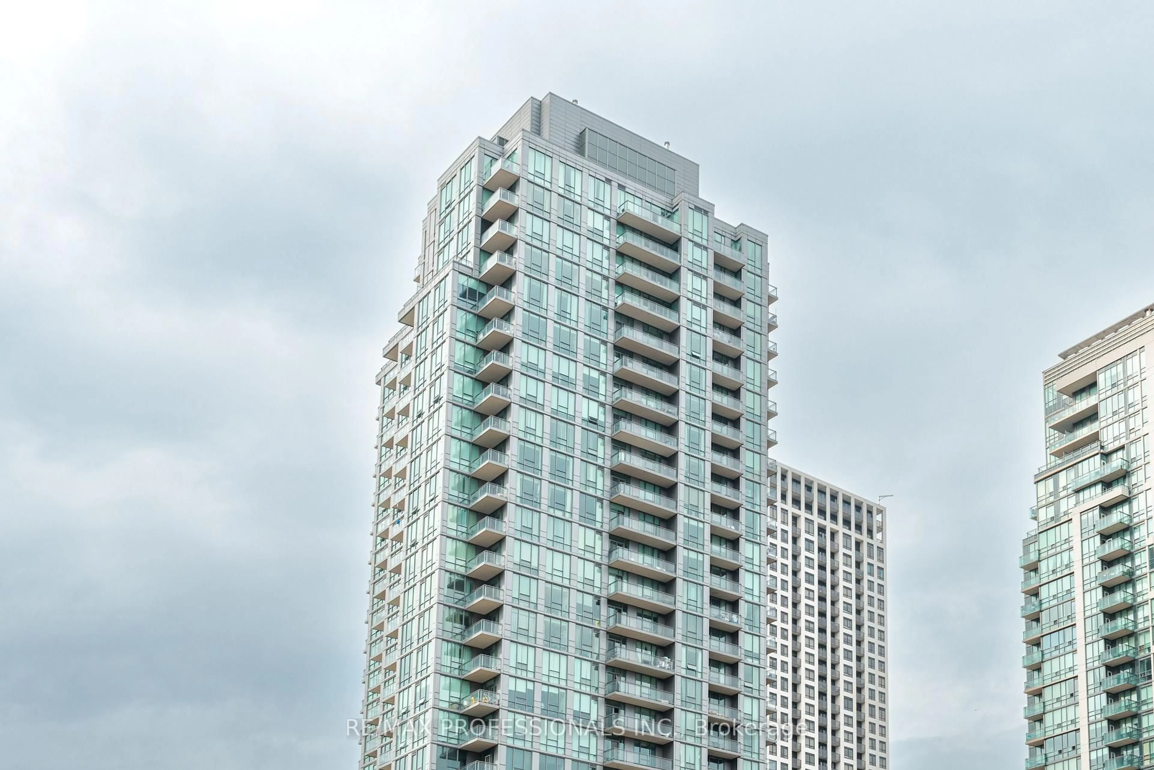 Blurry image for 3525 Kariya Dr #2701, Mississauga Ontario L5B 0C2