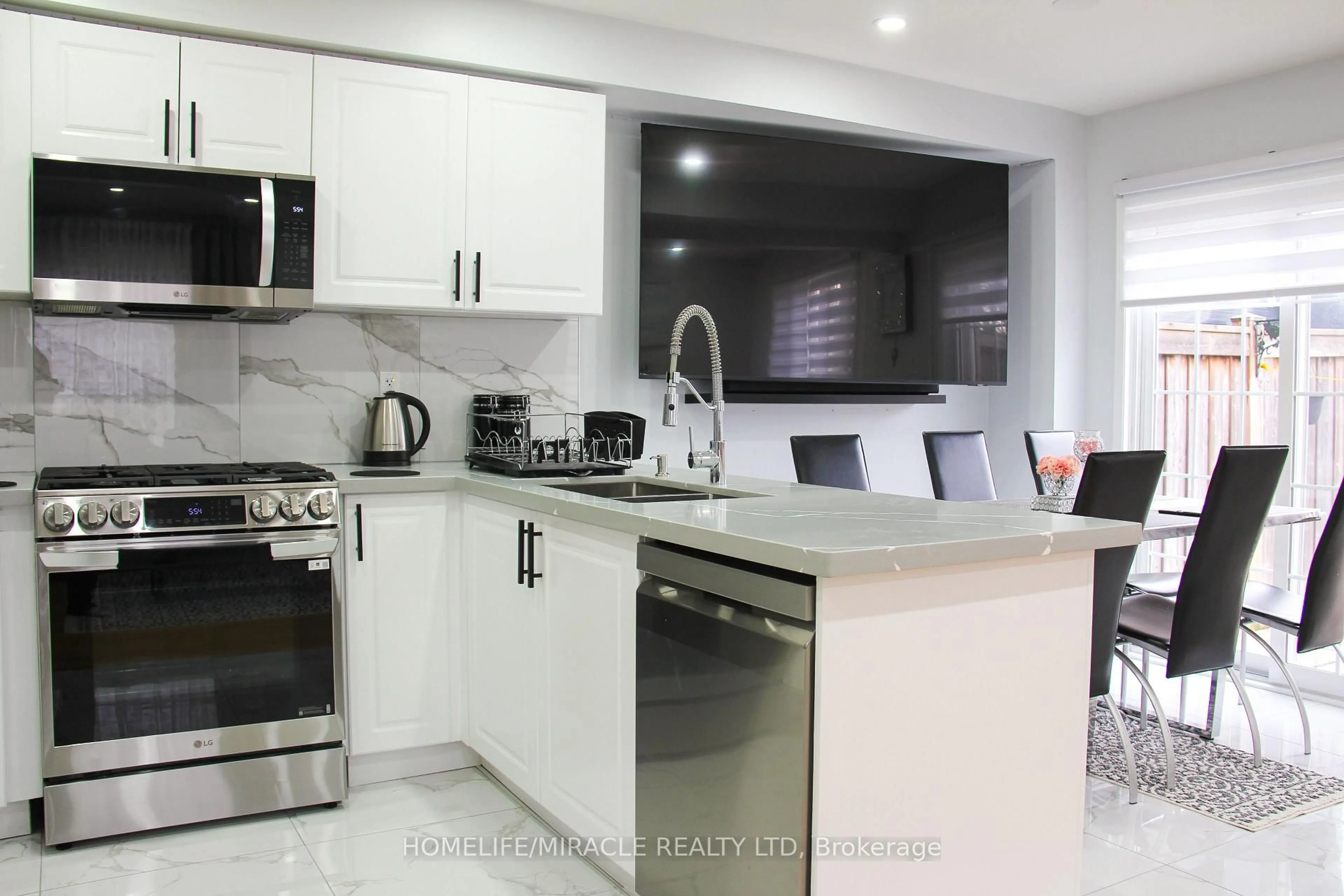 Unknown for 60 Bushmill Circ, Brampton Ontario L7A 0K8