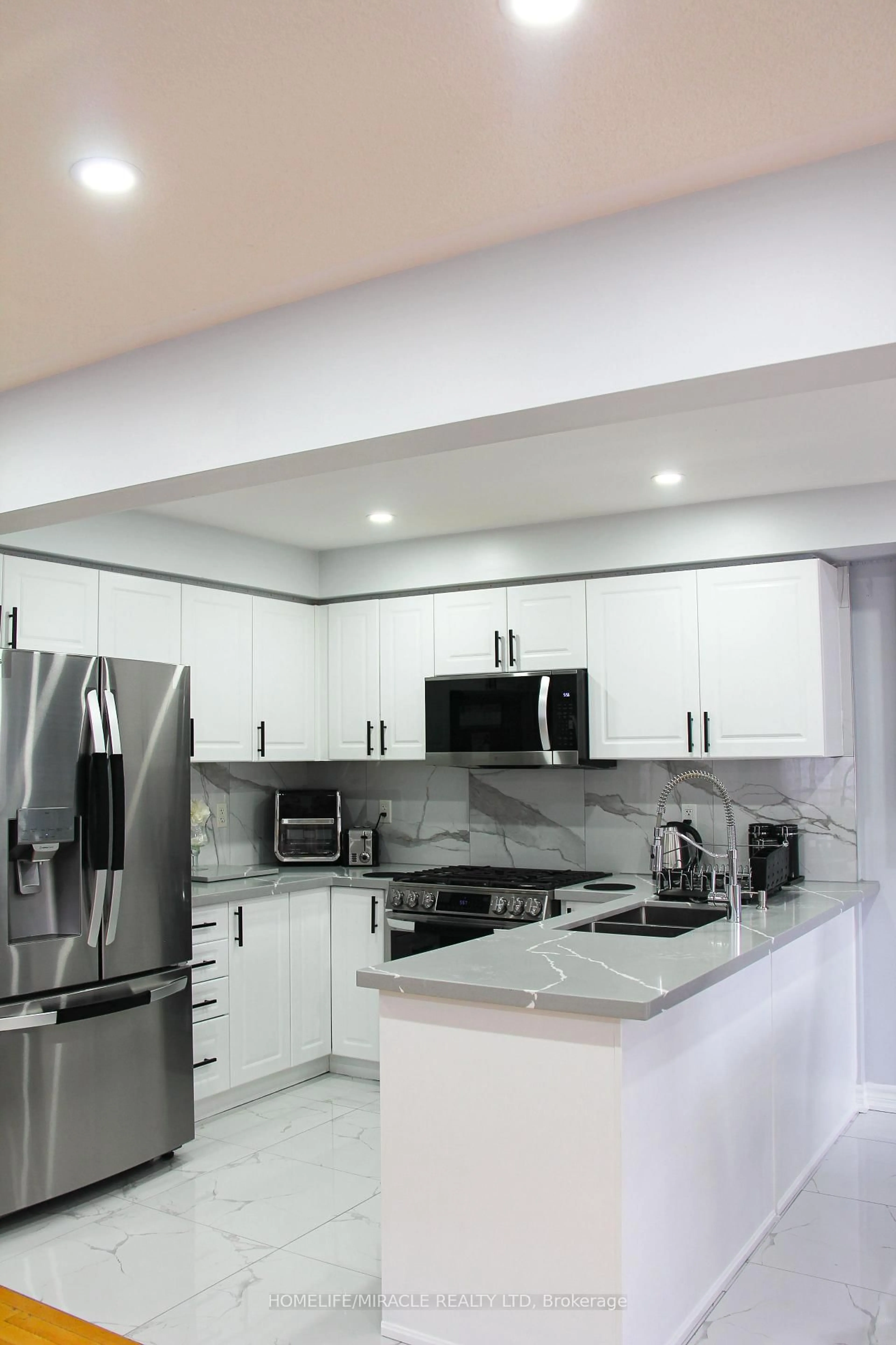 Contemporary kitchen, ceramic/tile floor for 60 Bushmill Circ, Brampton Ontario L7A 0K8