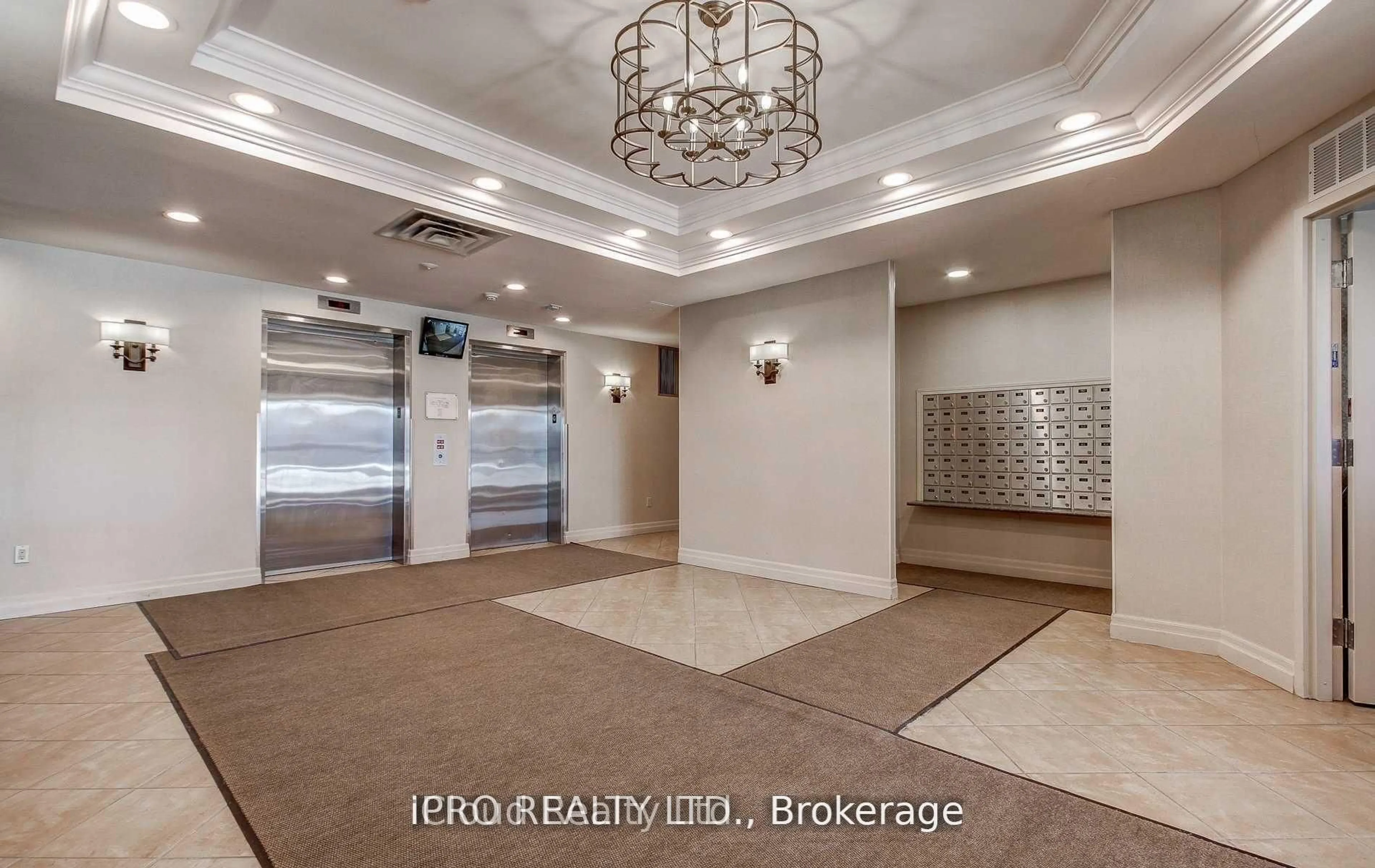 Unknown for 300 Ray Lawson Blvd #207, Brampton Ontario L6Y 5H5