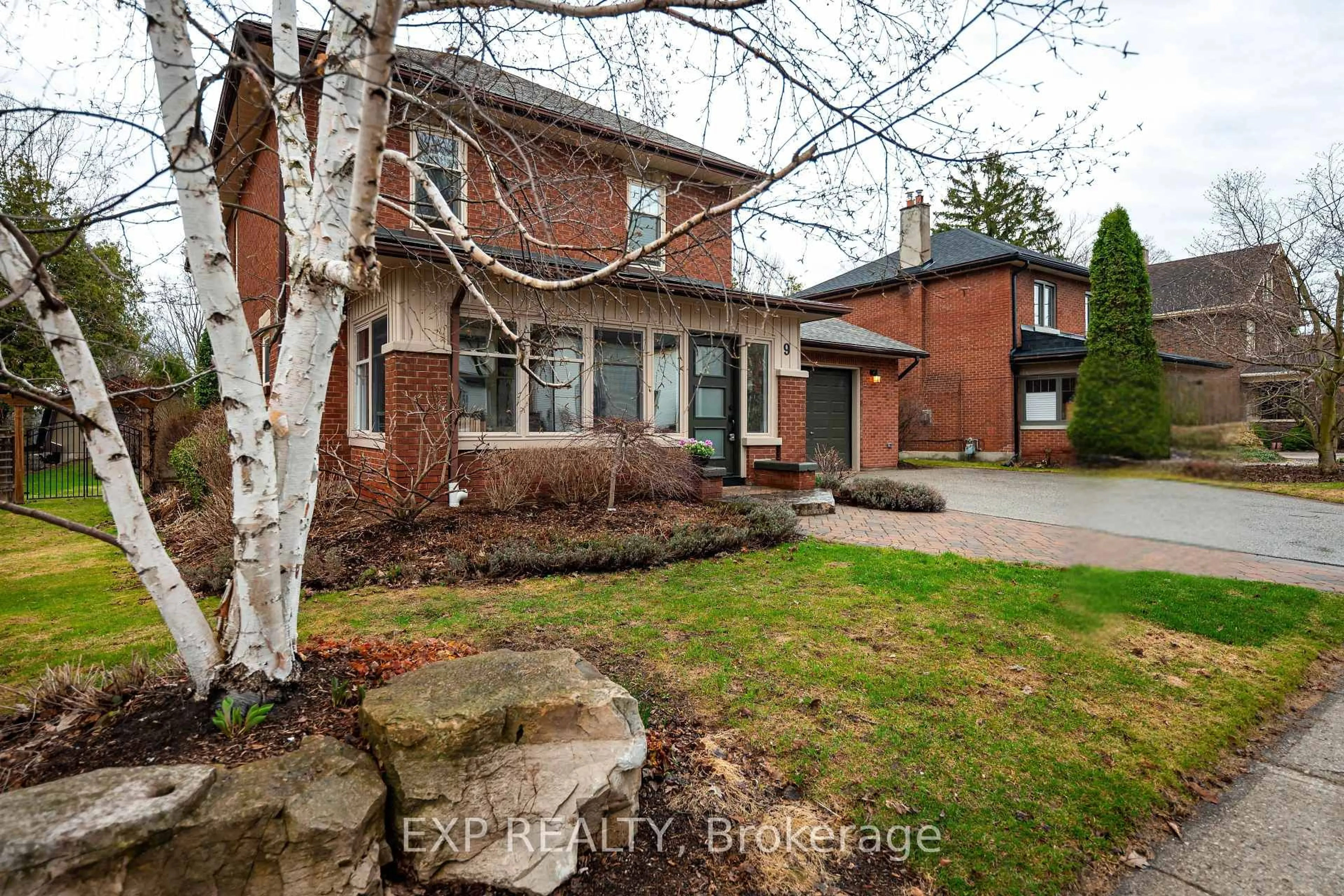 Home with brick exterior material, street for 9 Wellington St, Orangeville Ontario L9W 2L2