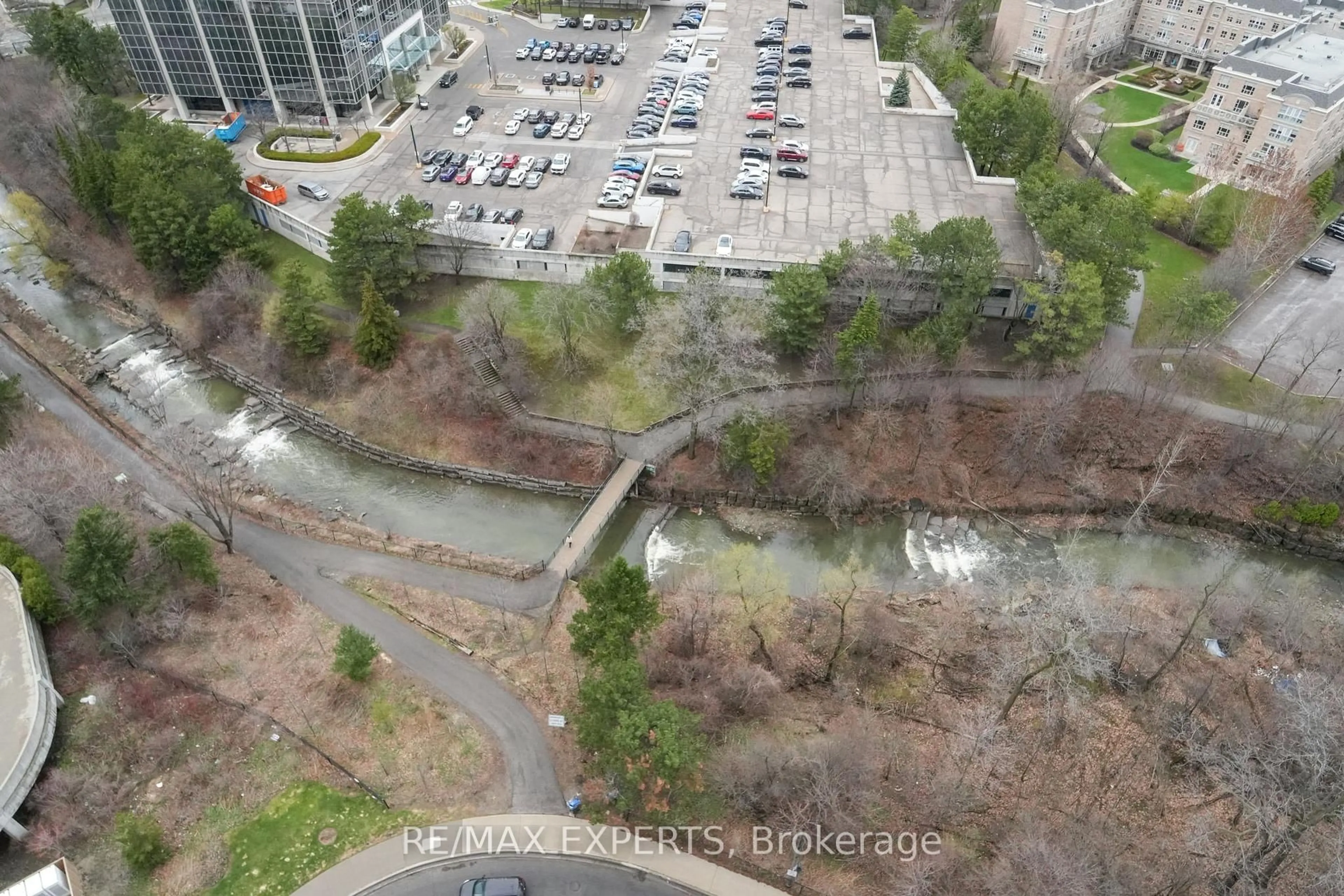 A pic from outside/outdoor area/front of a property/back of a property/a pic from drone, unknown for 80 Absolute Ave #2111, Mississauga Ontario L4Z 0A4