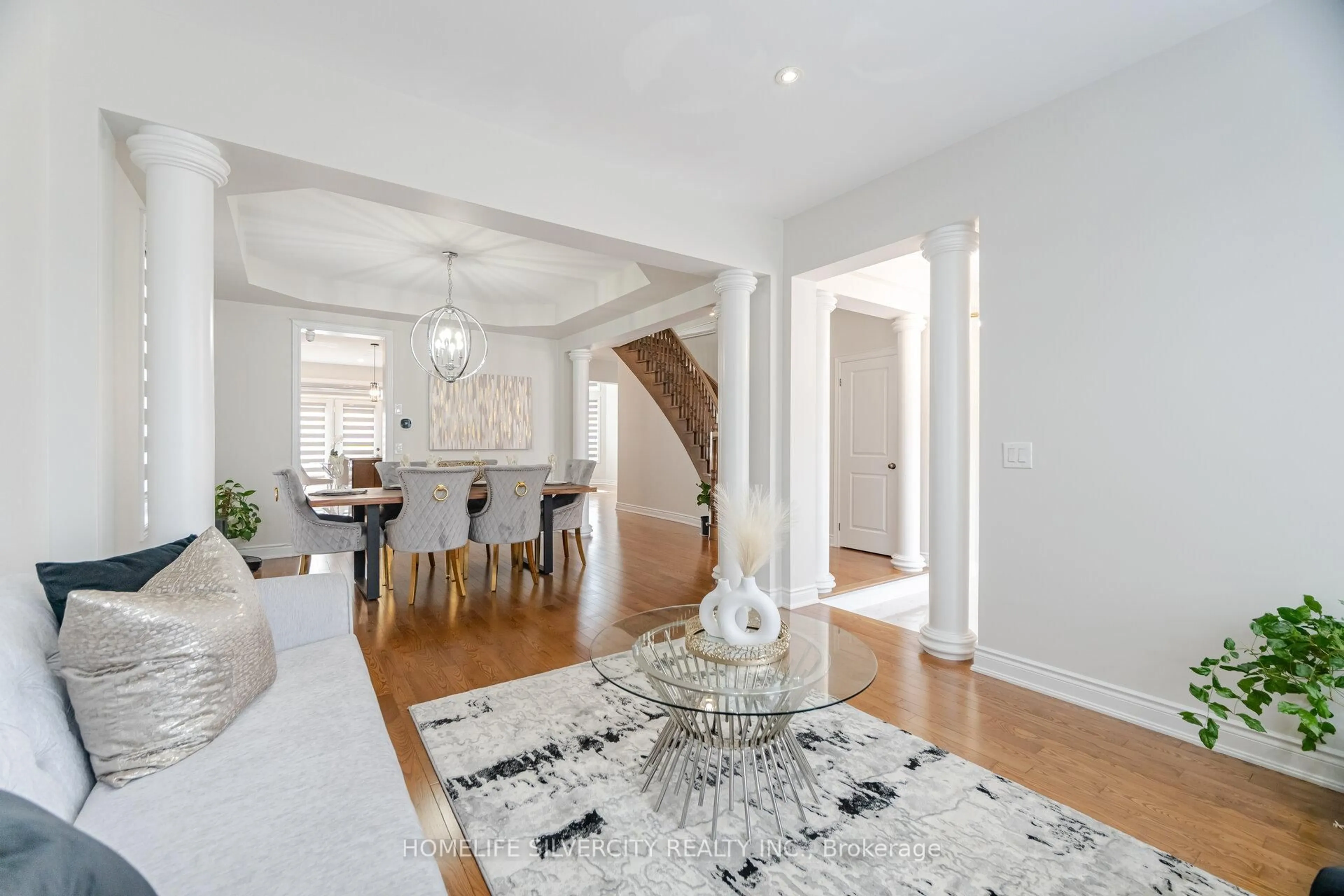 Dining room, unknown for 80 Scotchmere Cres, Brampton Ontario L6P 3A6