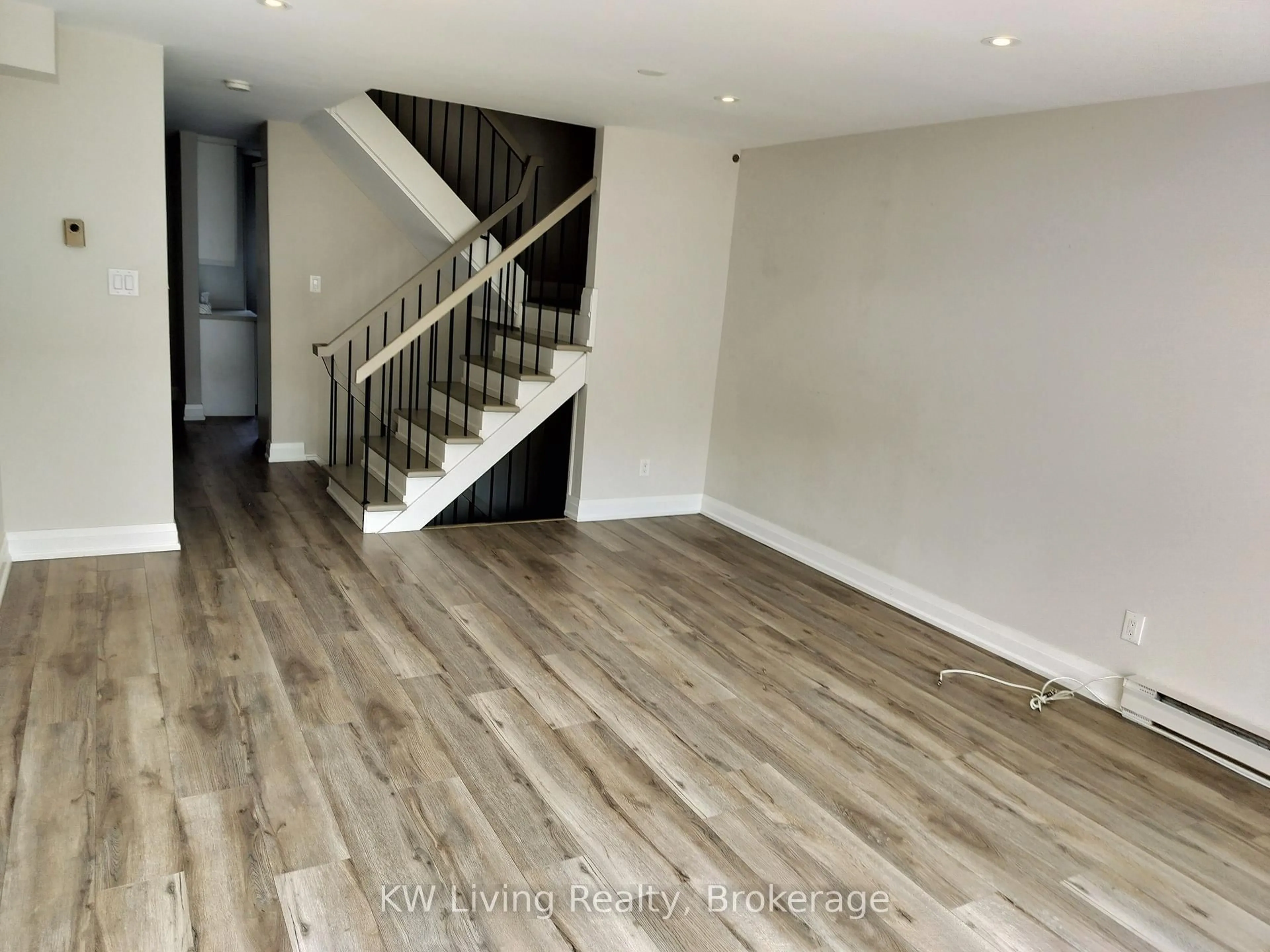 Unknown for 81 Irwin Rd #18, Toronto Ontario M9W 5W1