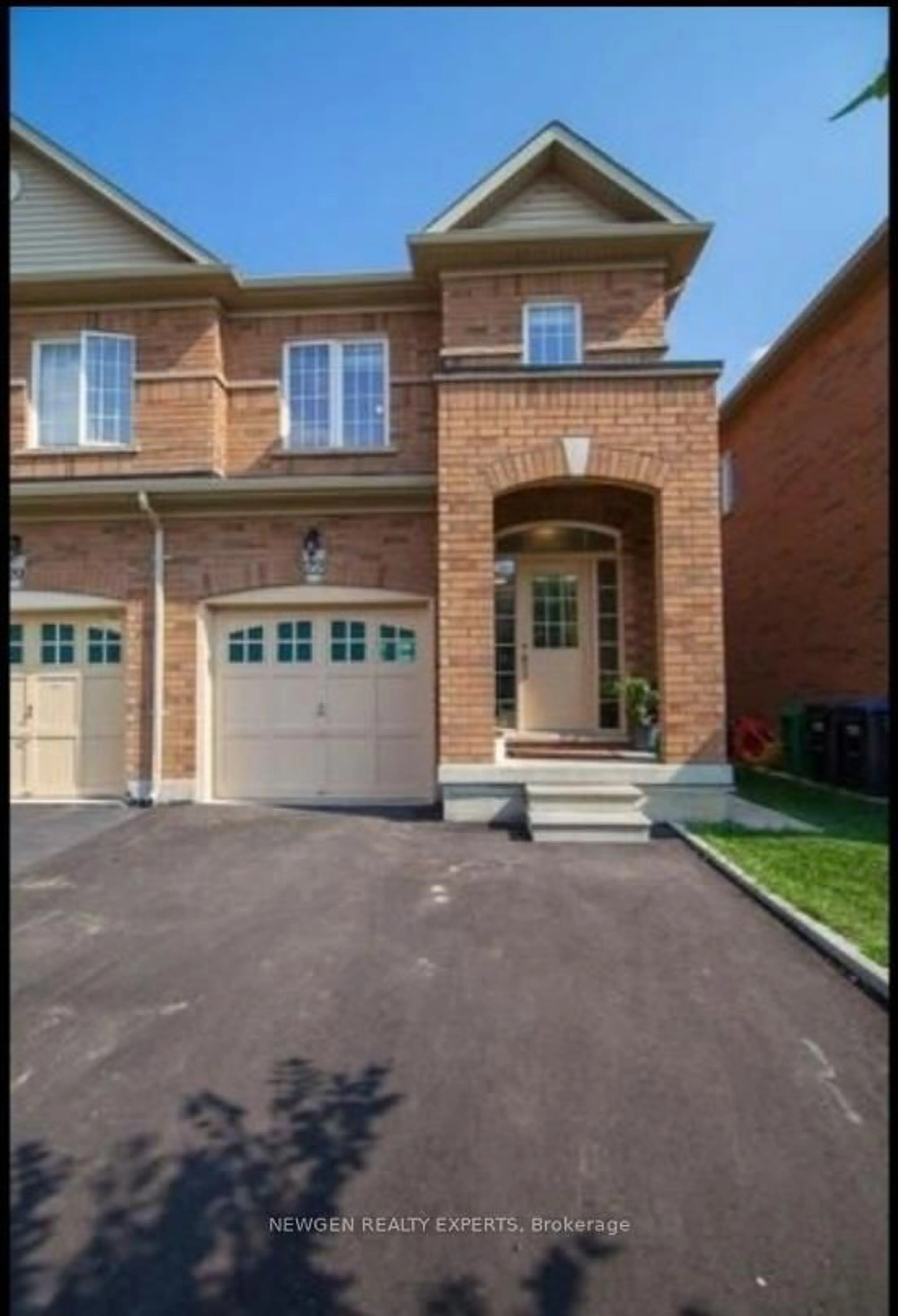 Home with brick exterior material, street for 22 Frenchpark Circ, Brampton Ontario L6X 0Y5