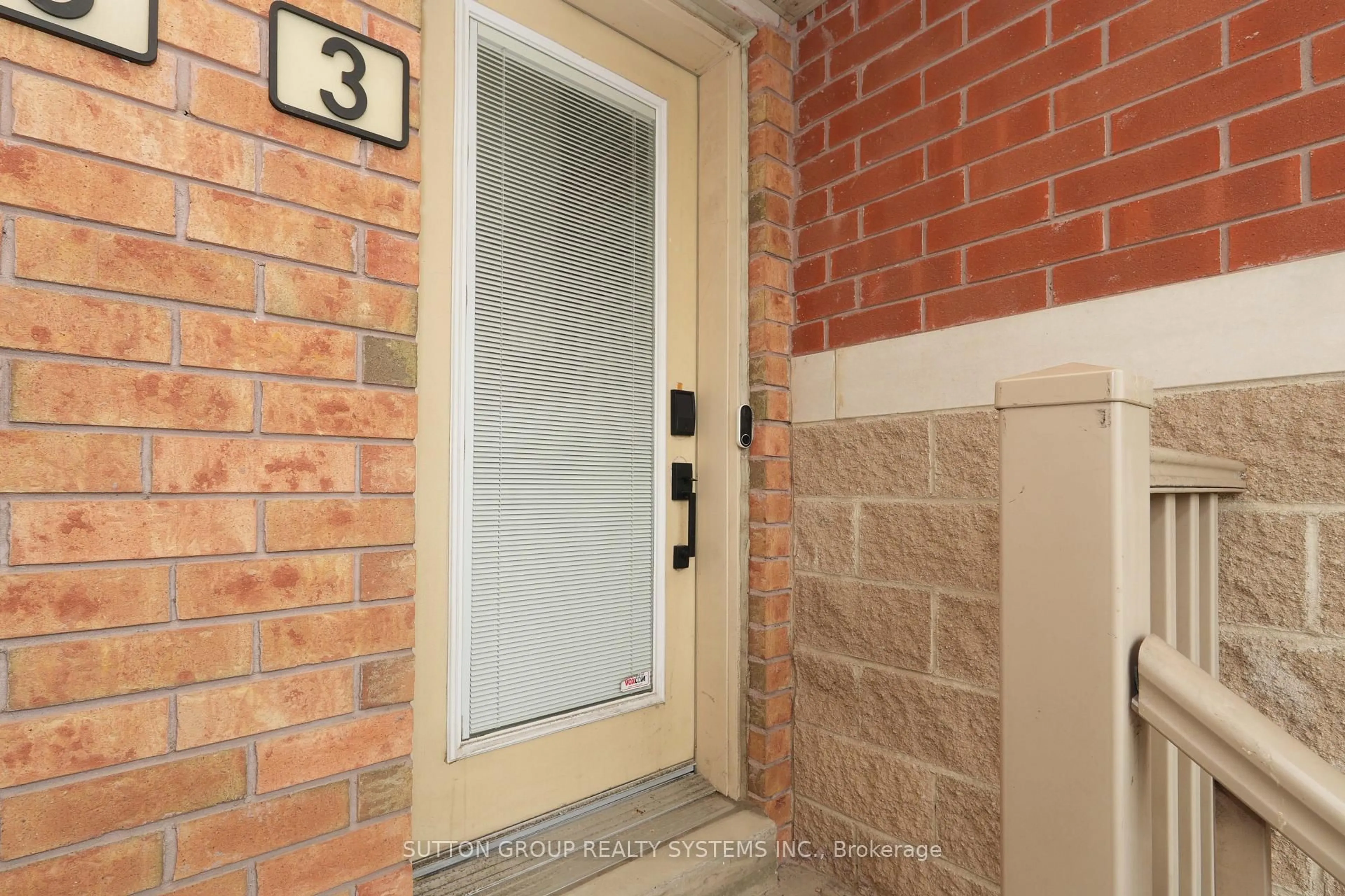 Indoor entryway for 5035 Ninth Line #3, Mississauga Ontario L5M 0E5