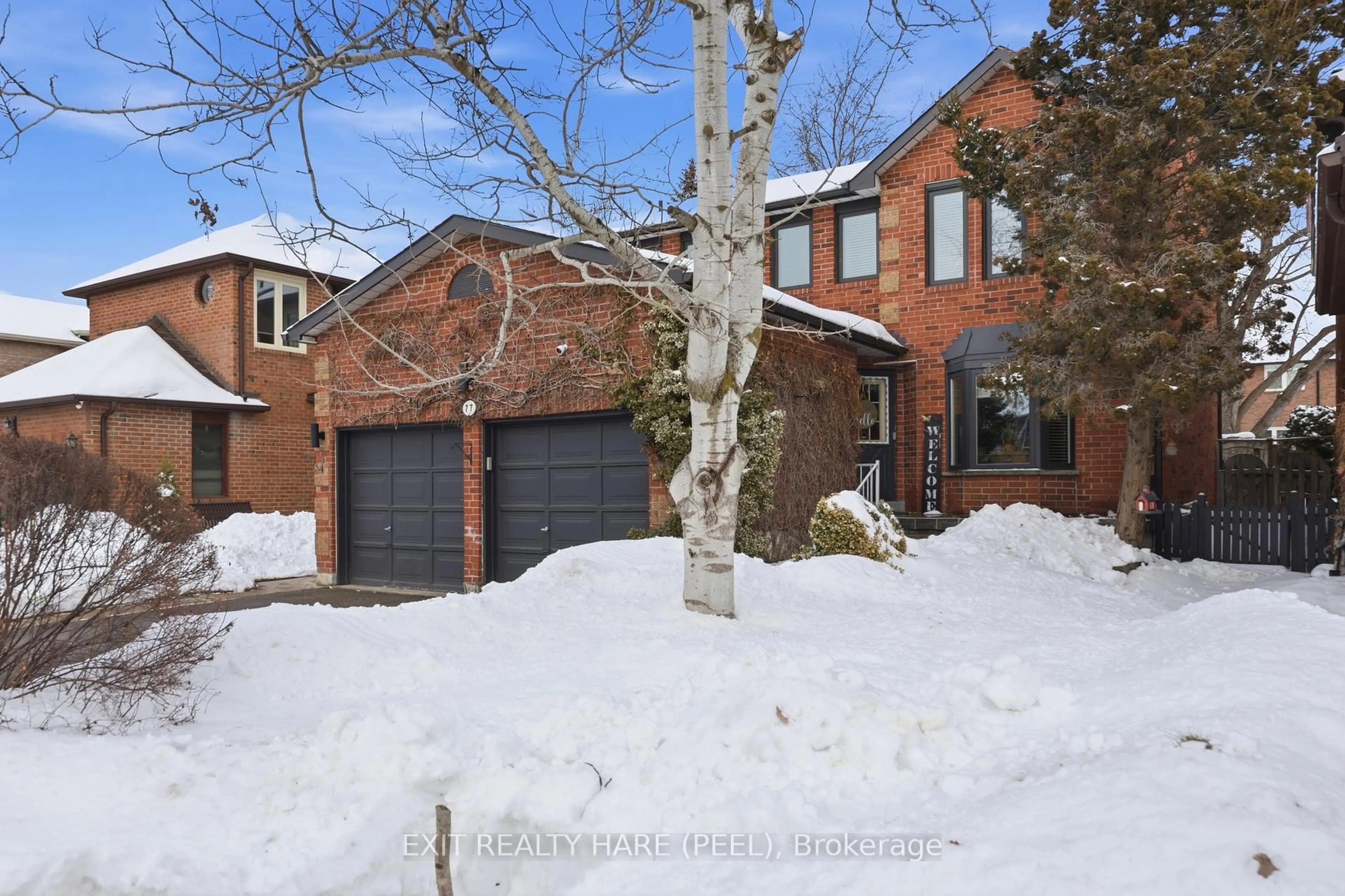 Home with brick exterior material, street for 77 Lord Simcoe Dr, Brampton Ontario L6S 5H1