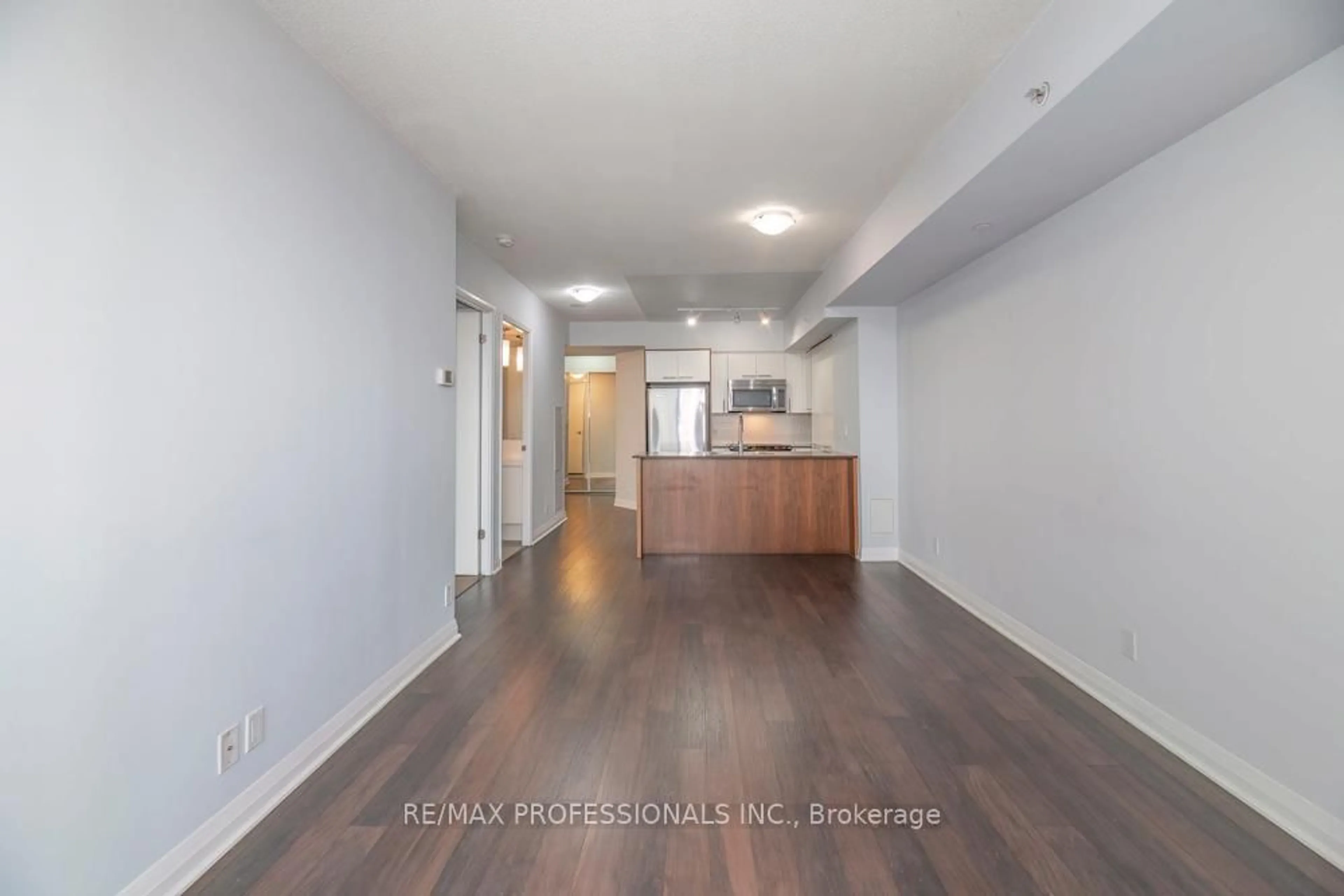 A pic of a room for 5 Valhalla Inn Rd #1301, Toronto Ontario M9B 1S9