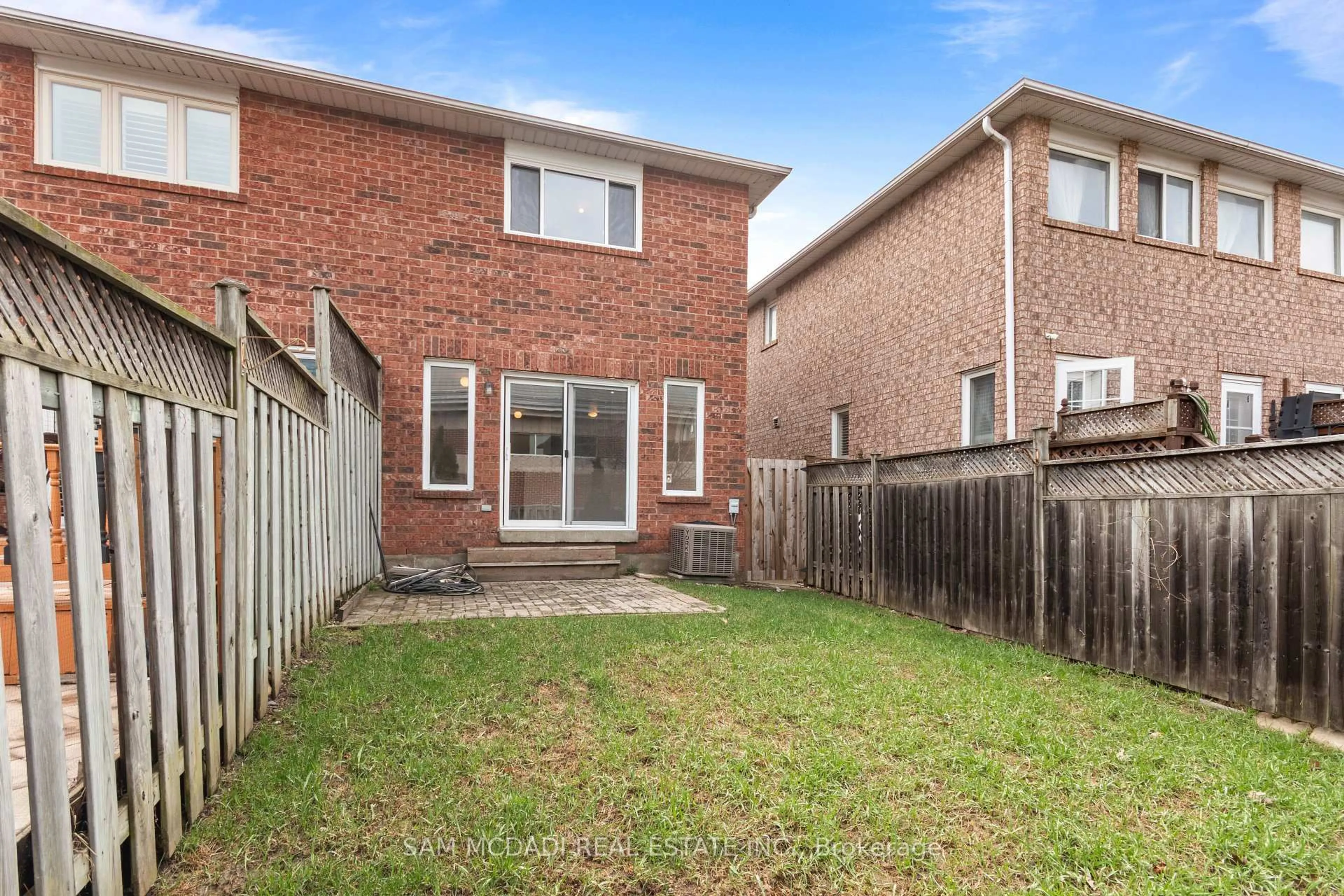 Unknown for 5411 Sweetgrass Gate, Mississauga Ontario L5V 2N2