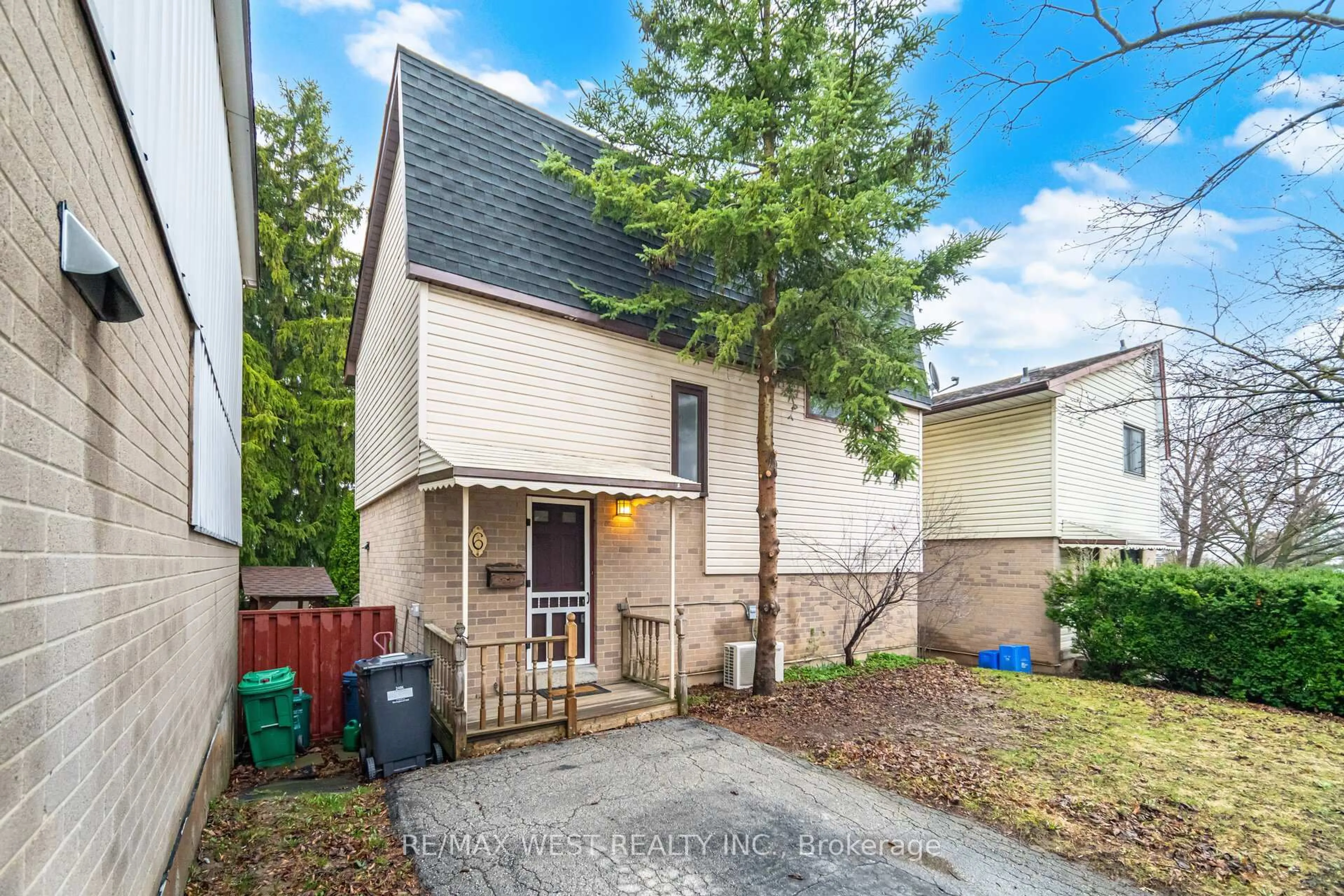 Unknown for 6 Hillpark Tr, Brampton Ontario L6S 1R1