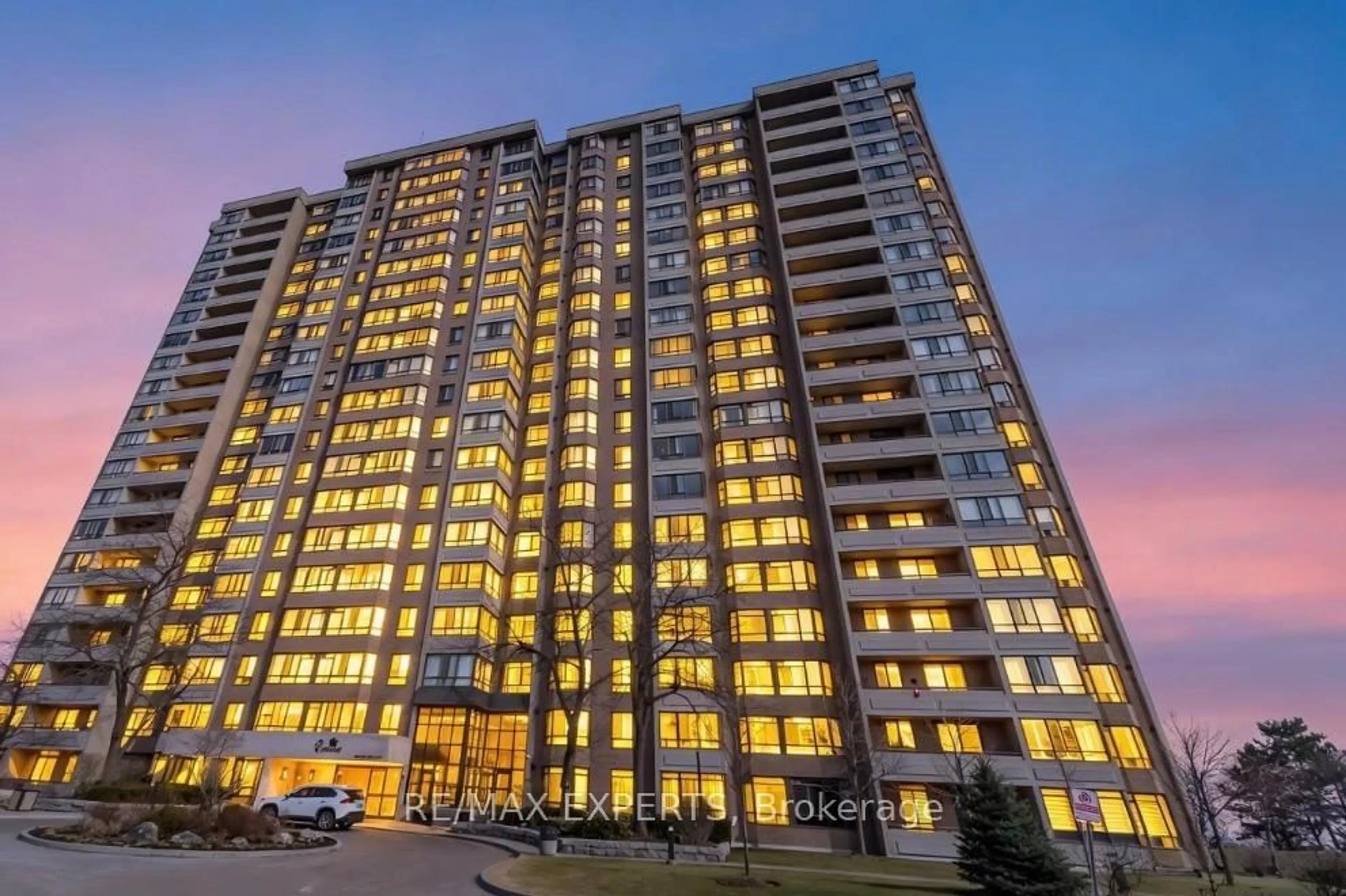 Unknown for 100 County Court Blvd #1607, Brampton Ontario L6W 3X1