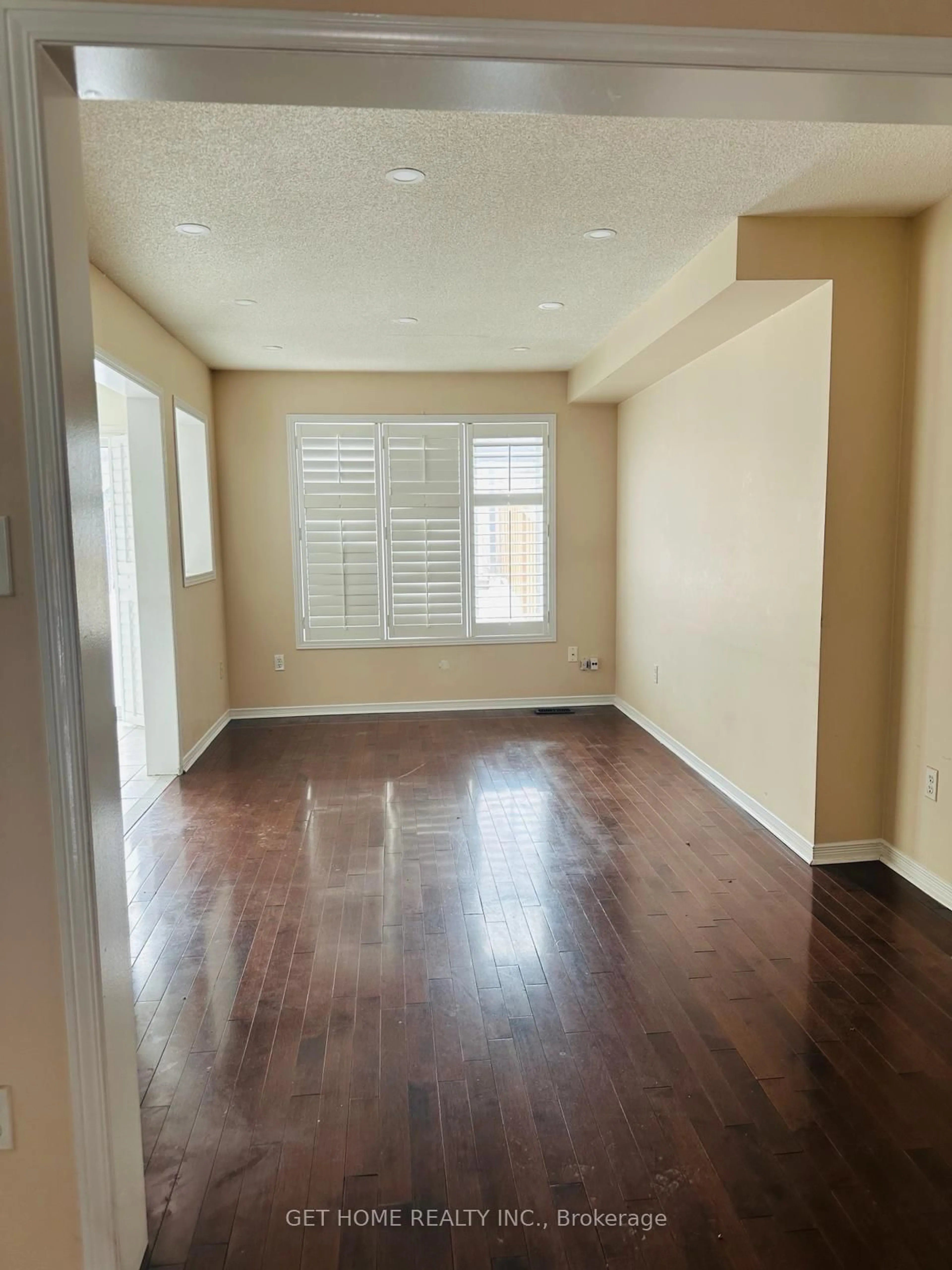 A pic of a room for 62 Charcoal Way, Brampton Ontario L6Y 5R9