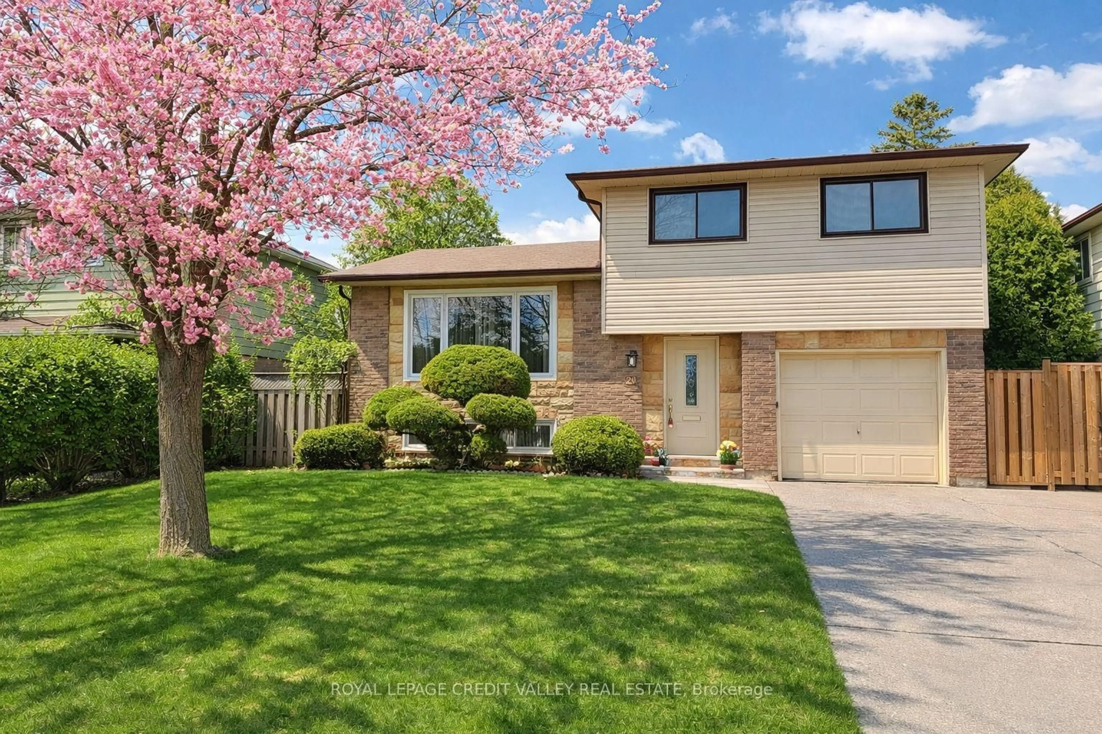 Home with brick exterior material, street for 20 Willis Dr, Brampton Ontario L6W 1A9