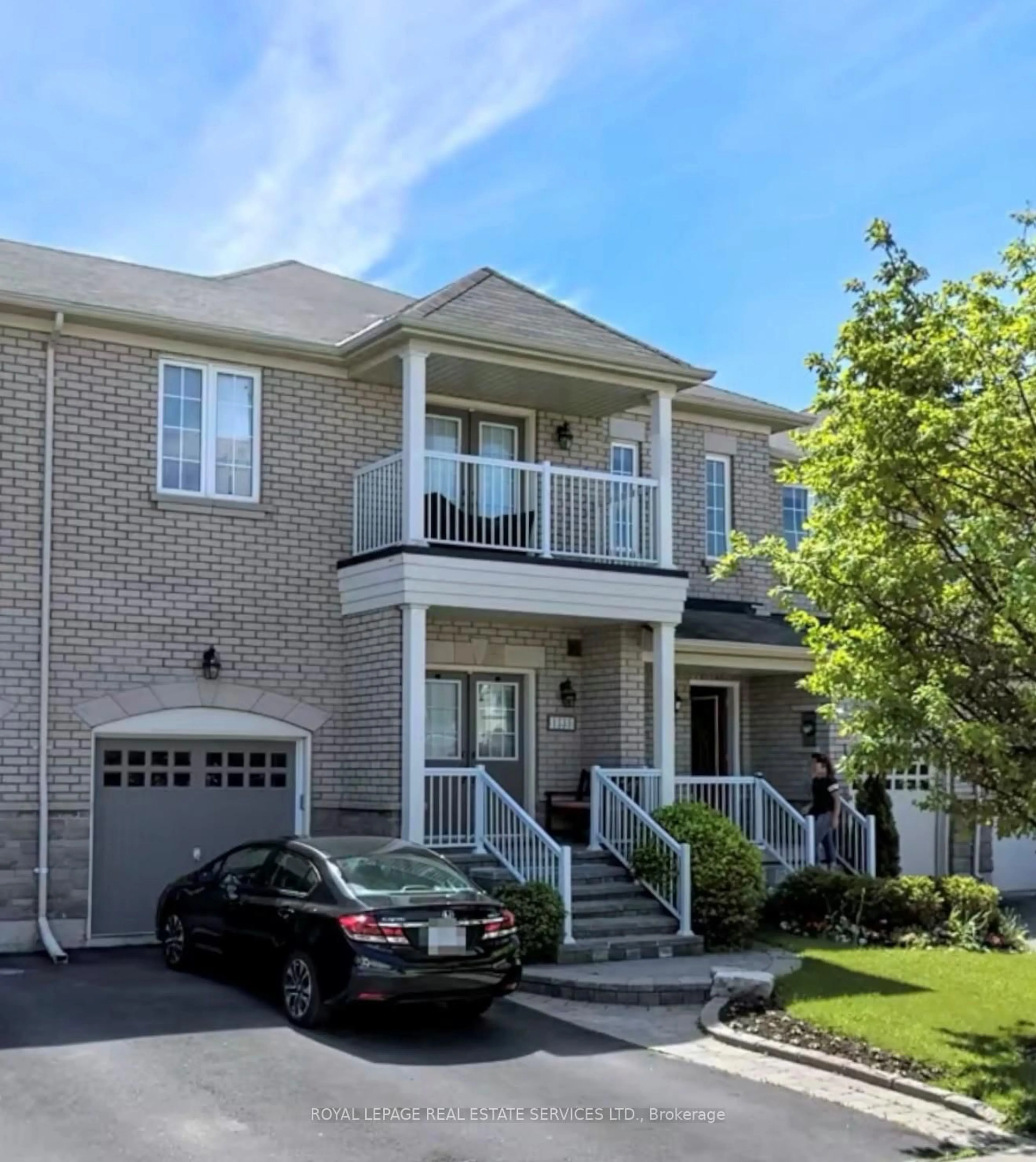 Home with brick exterior material, street for 1333 Kestell Blvd, Oakville Ontario L6H 0C8