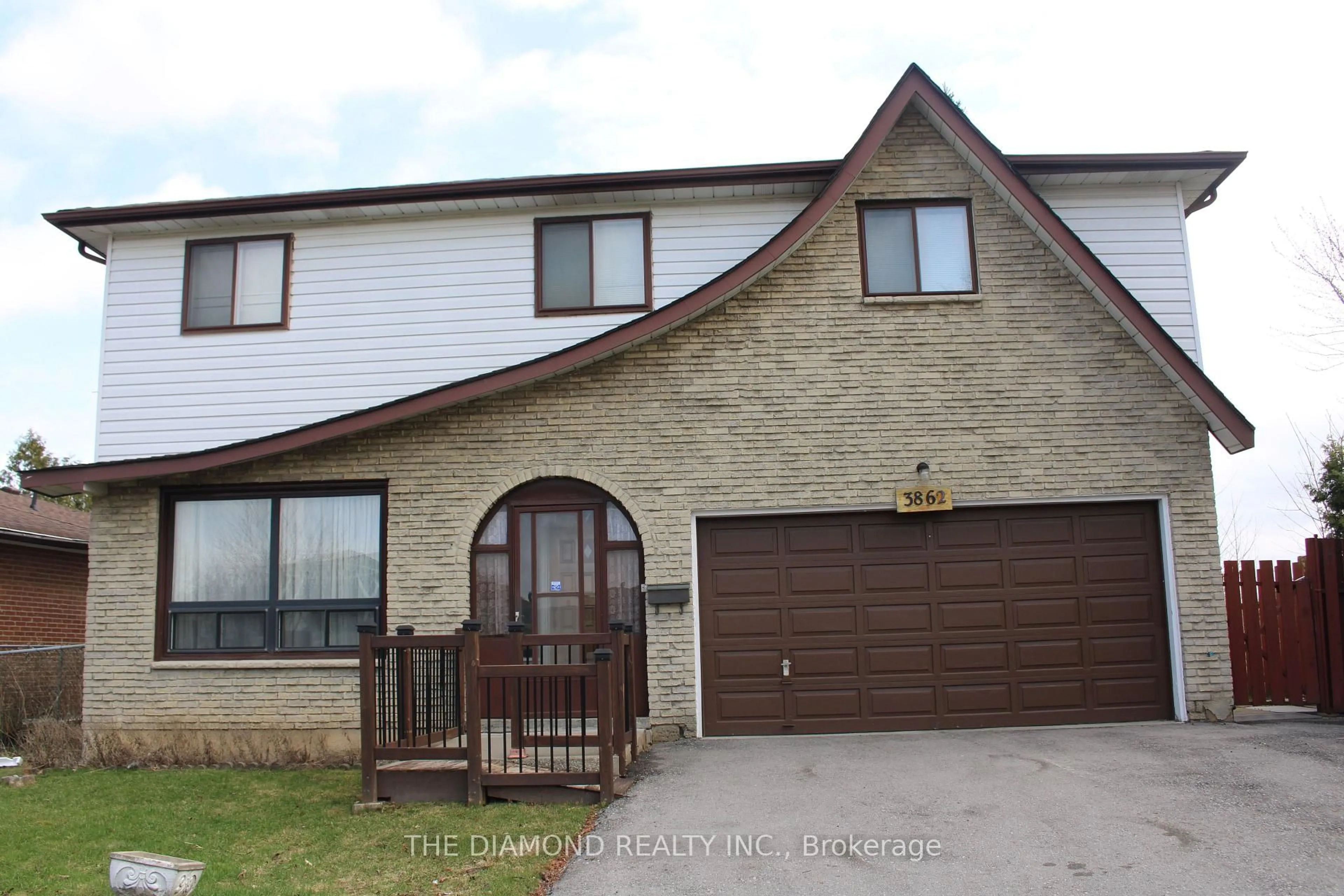 Unknown for 3862 BRANDON GATE Dr, Mississauga Ontario L4T 3N6