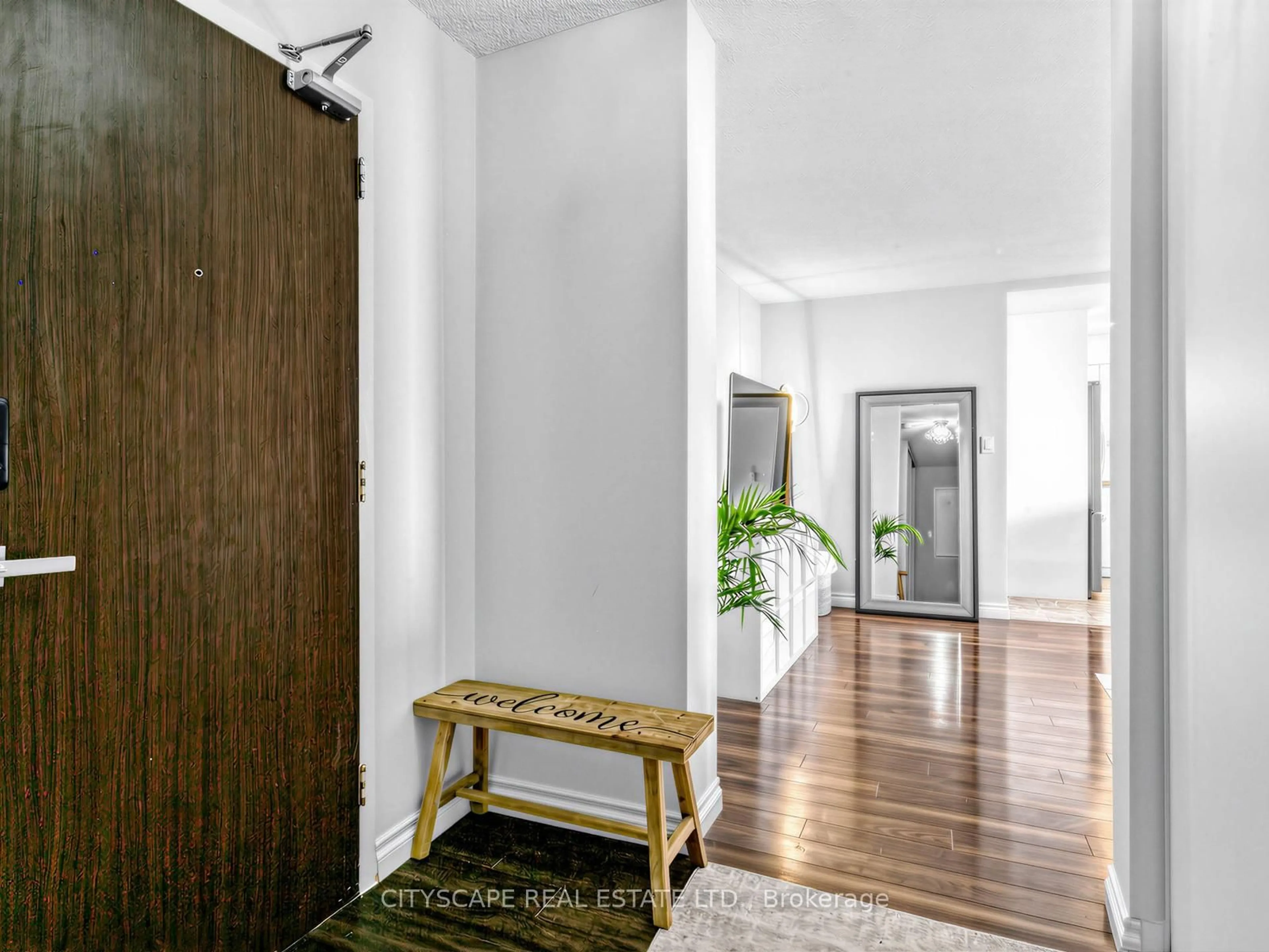 Indoor entryway for 420 Mill Rd #1702, Toronto Ontario M9C 1Z1