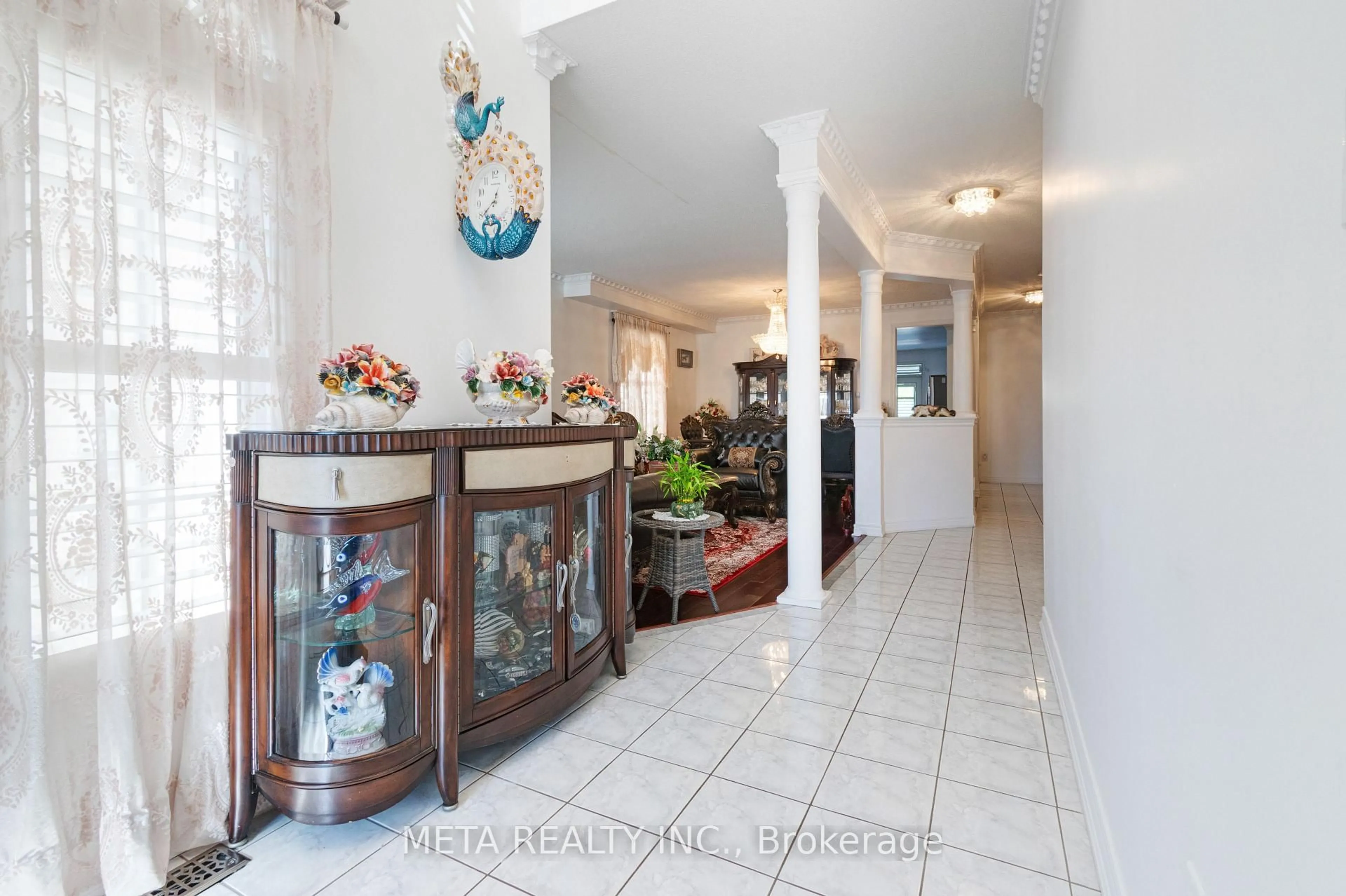 Indoor foyer for 75 Olivia Marie Rd, Brampton Ontario L6Y 0N1