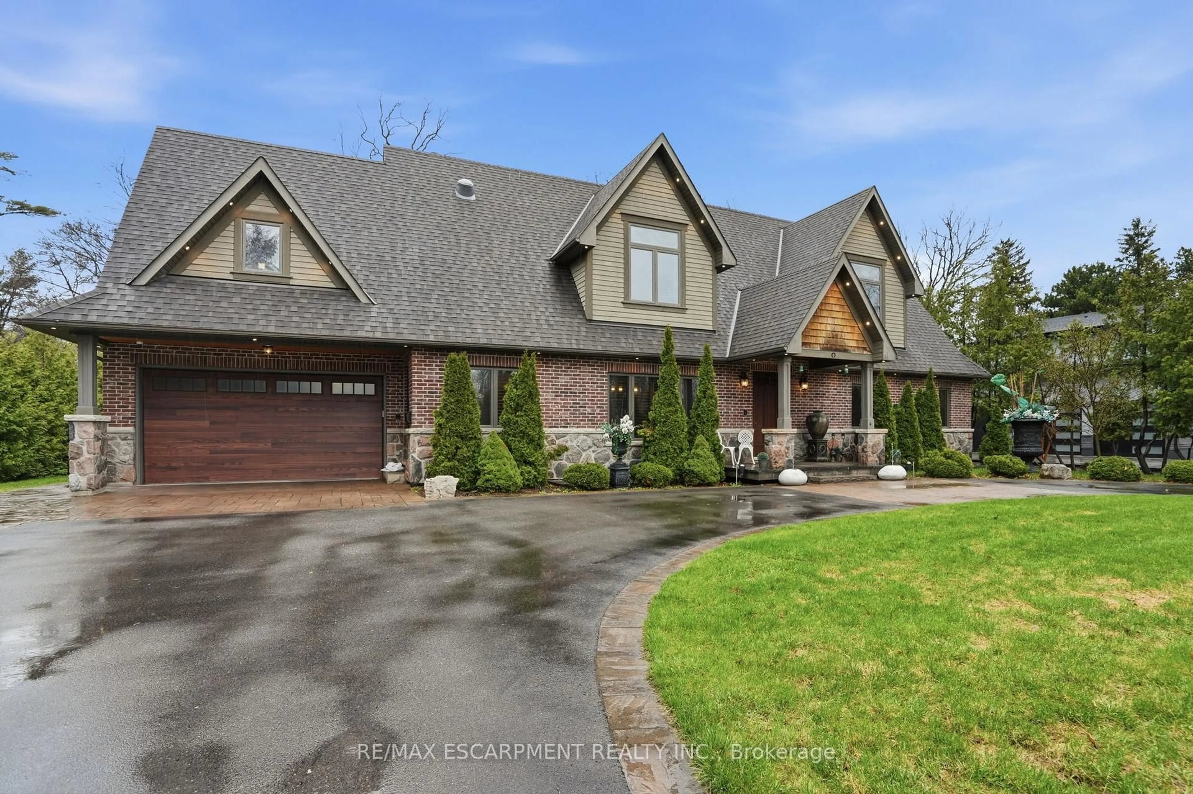 Home with brick exterior material, street for 630 Kedleston Way, Mississauga Ontario L5H 1Y5