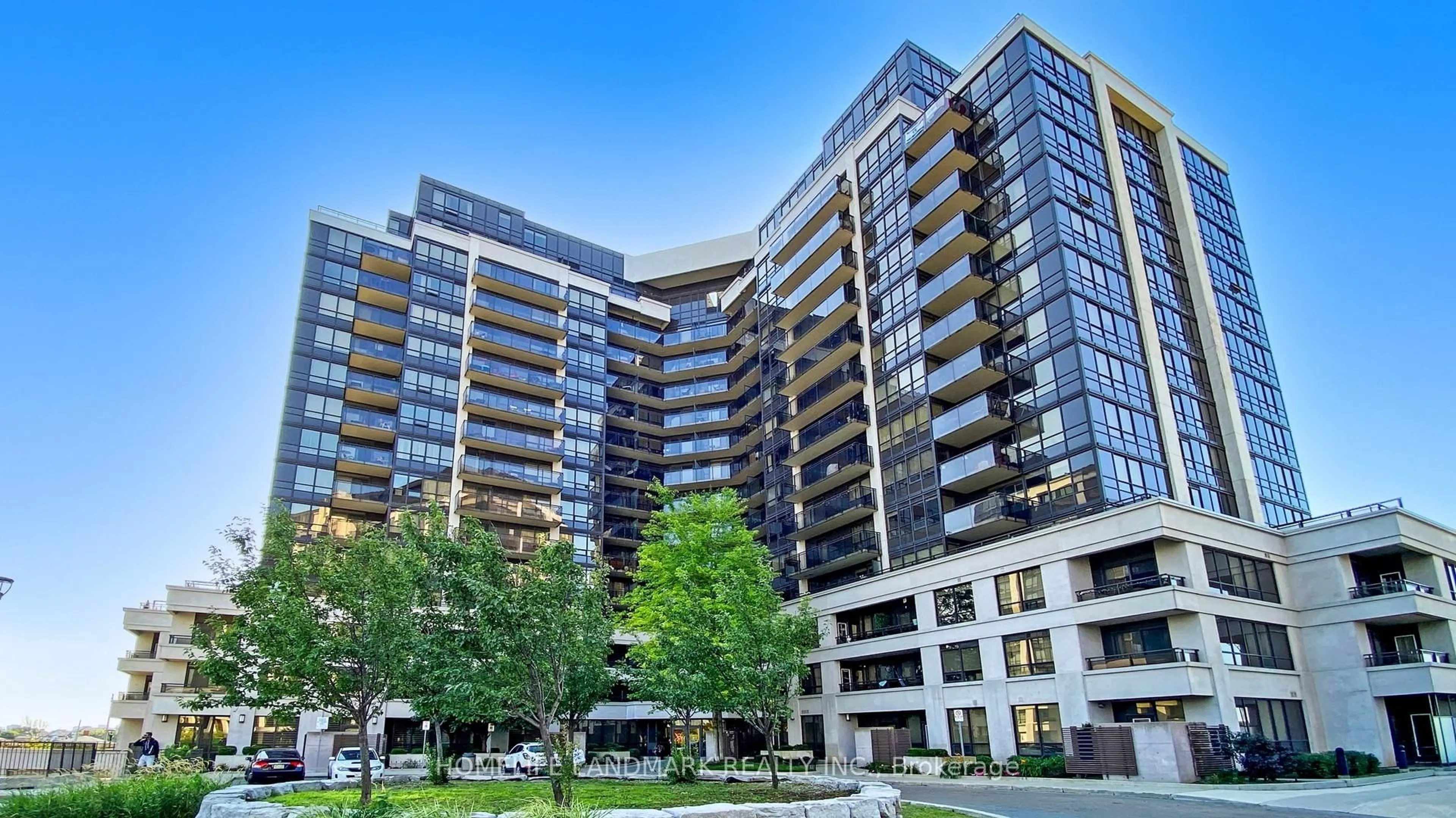 Indoor foyer for 1060 Sheppard Ave #Ph-11, Toronto Ontario M3J 0G7