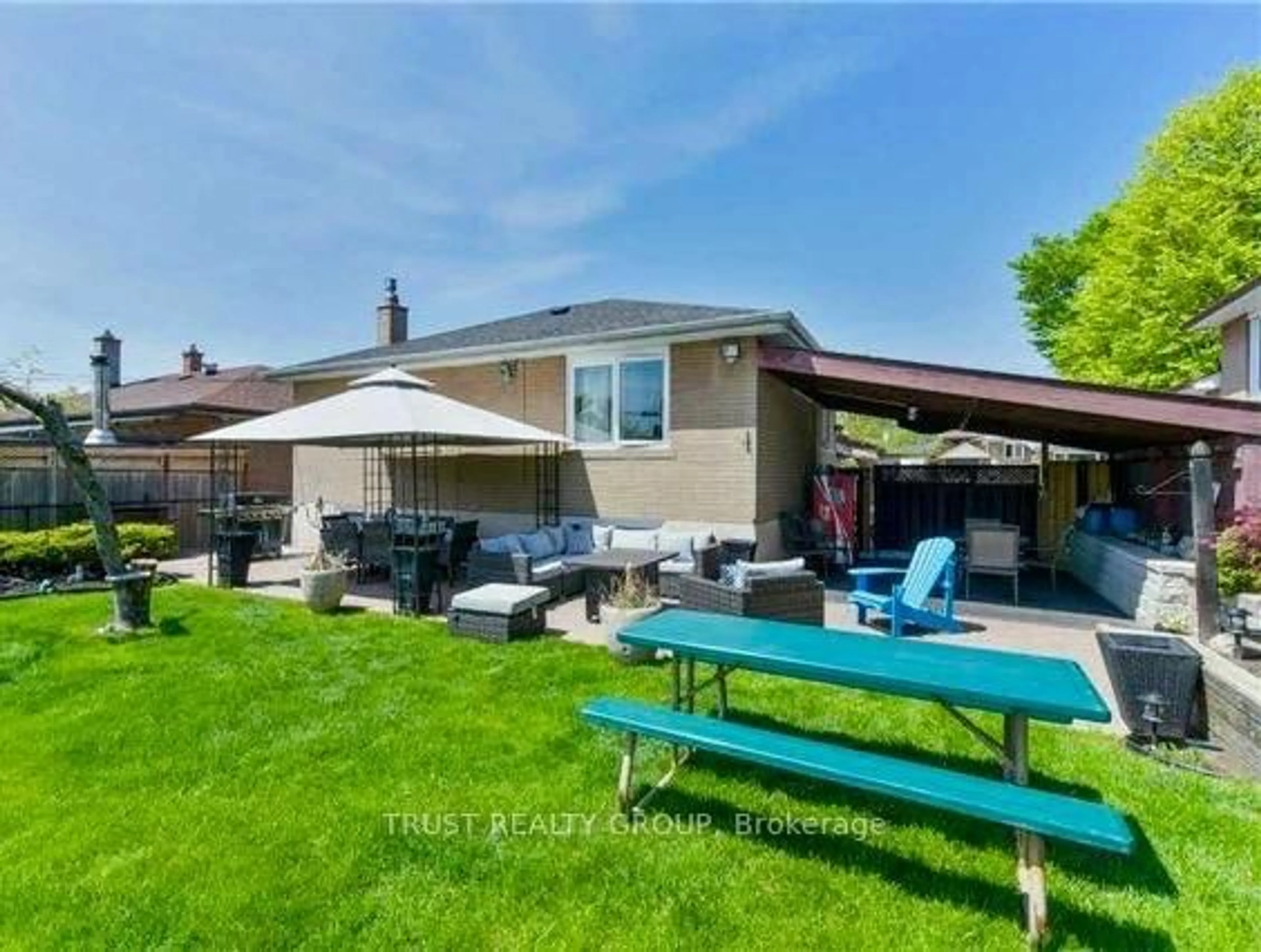 Unknown for 9 Del Ria Dr, Toronto Ontario M6L 1L9