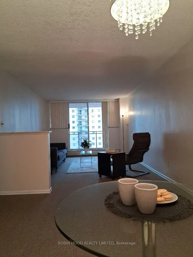 975 Warwick Crt #605, Burlington 3