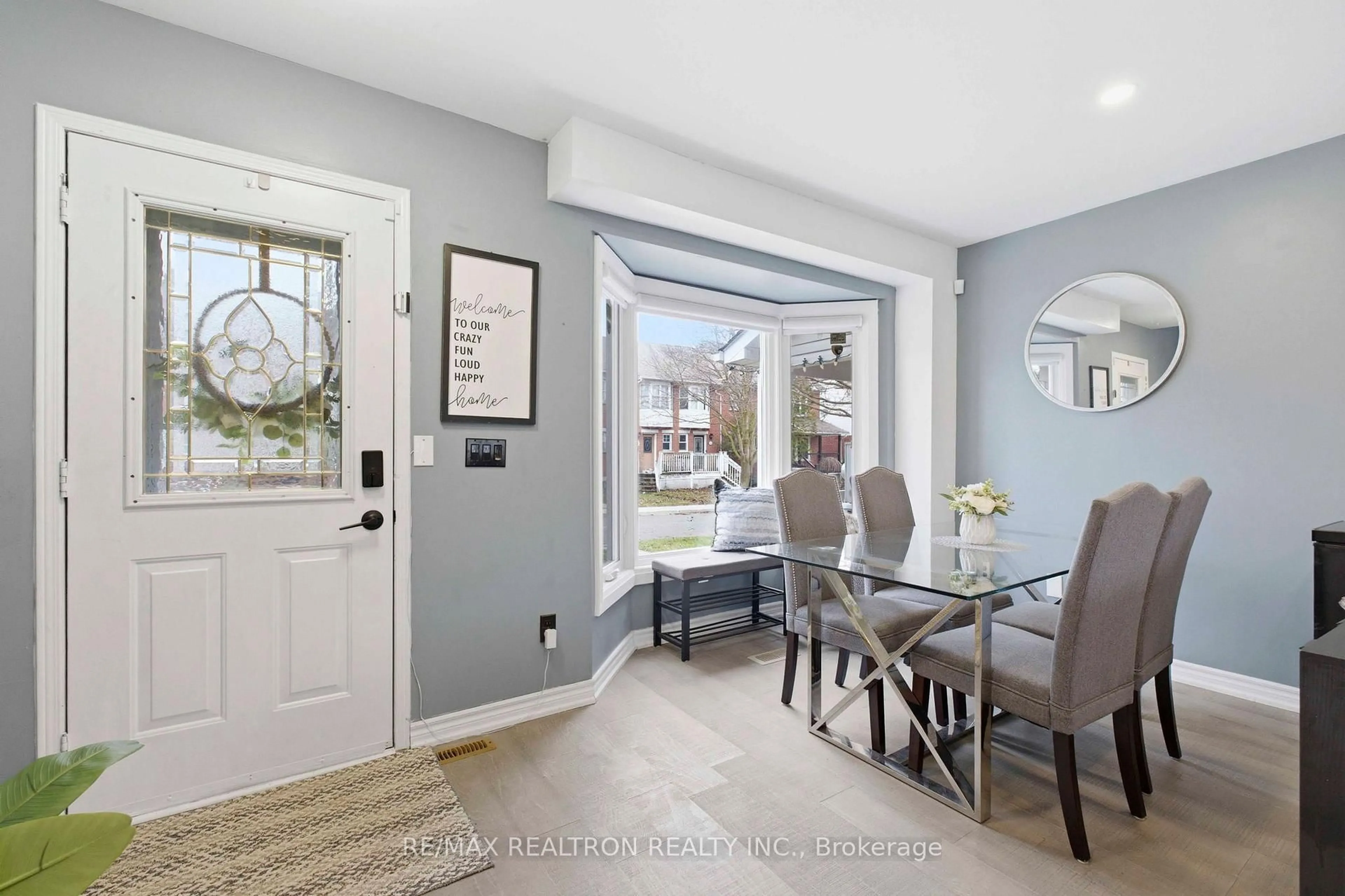 Indoor entryway for 308 Elderberry St, Orangeville Ontario L9W 4Z6