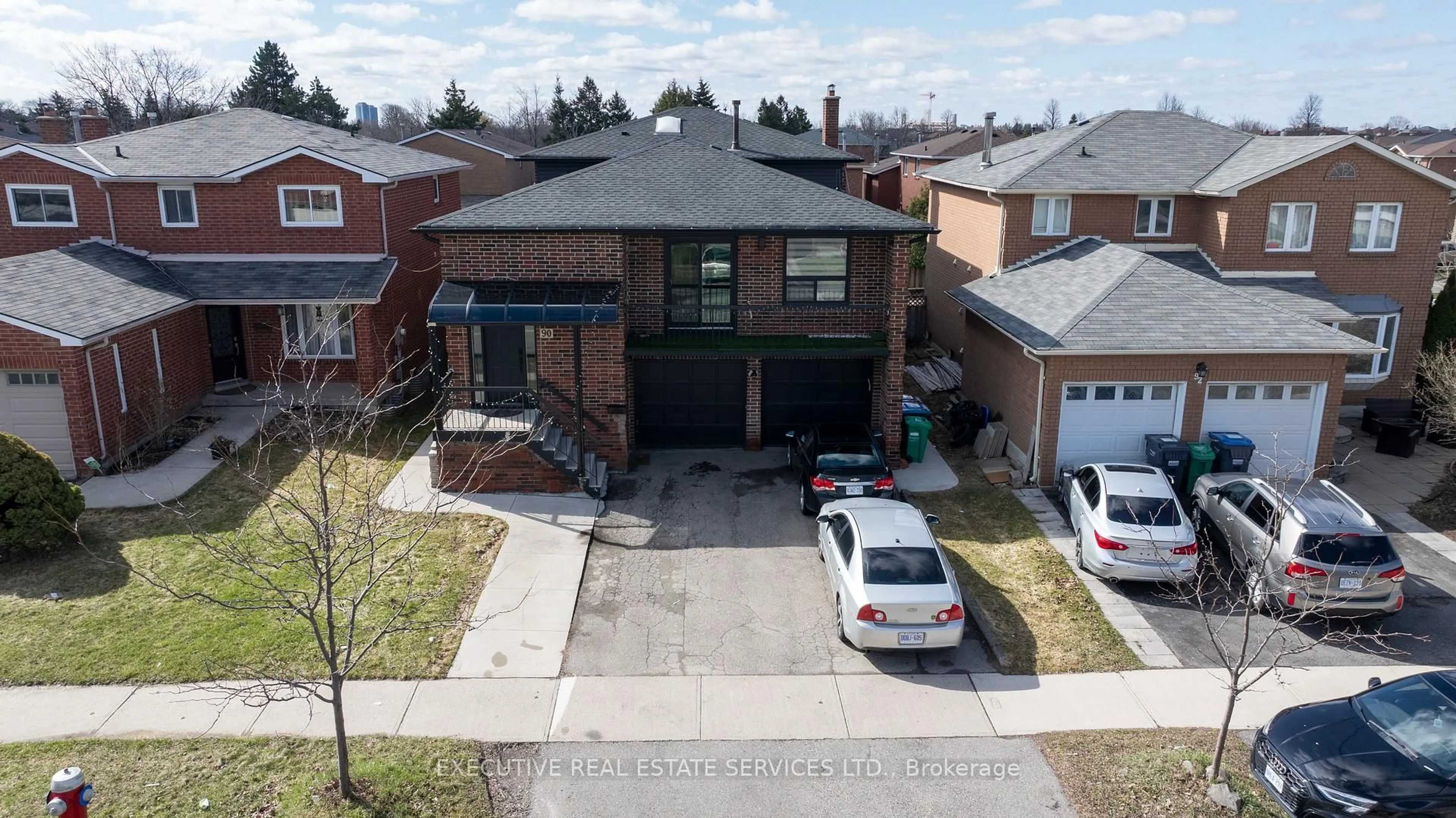 Home with brick exterior material, street for 90 HINCHLEY WOOD Grve, Brampton Ontario L6V 3M3