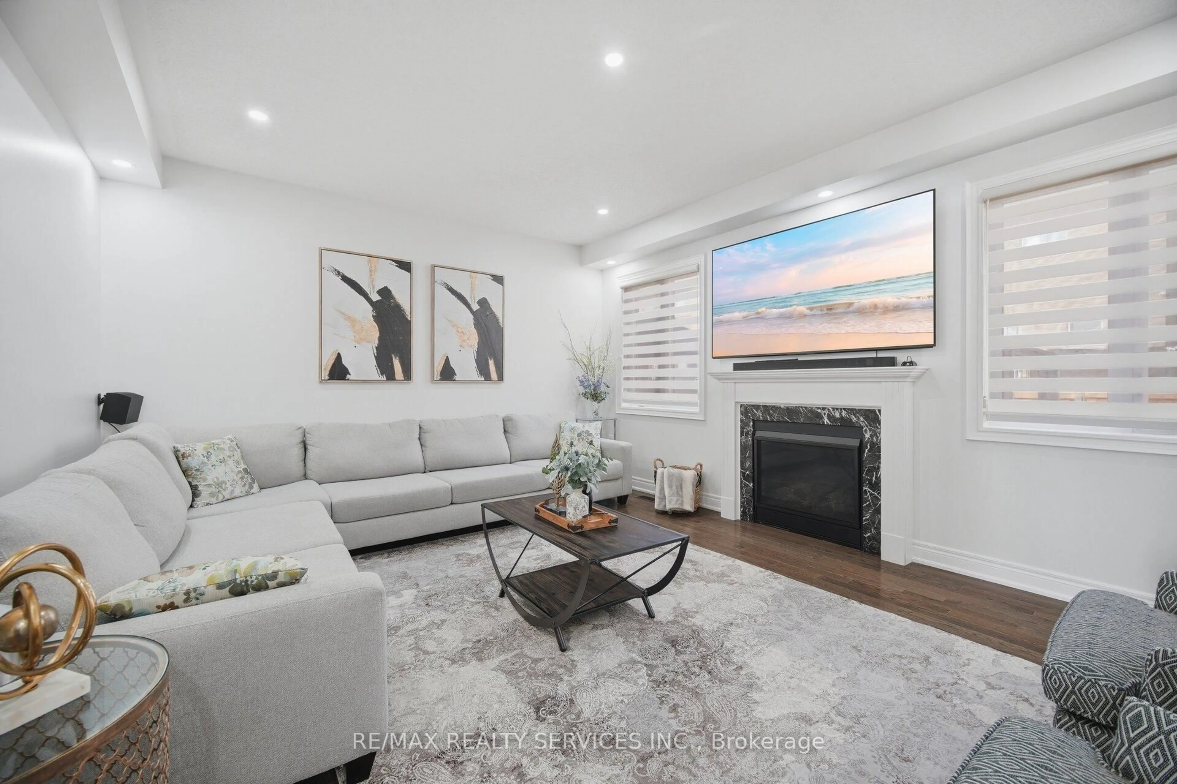 Living room with furniture, unknown for 38 Blackberry Valley Cres, Caledon Ontario L7C 3Z9