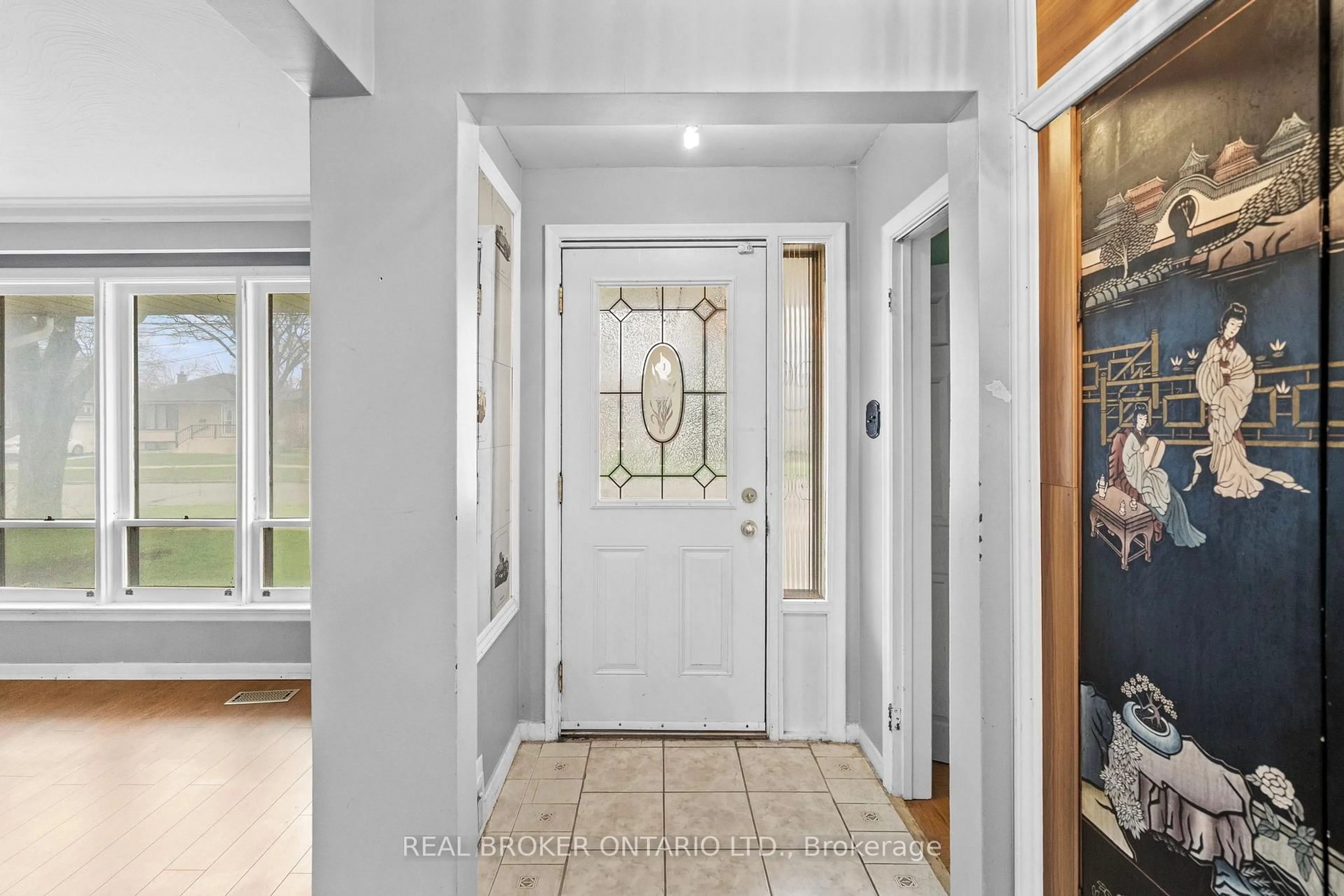Indoor entryway for 167 Jeffcoat Dr, Toronto Ontario M9W 3C4