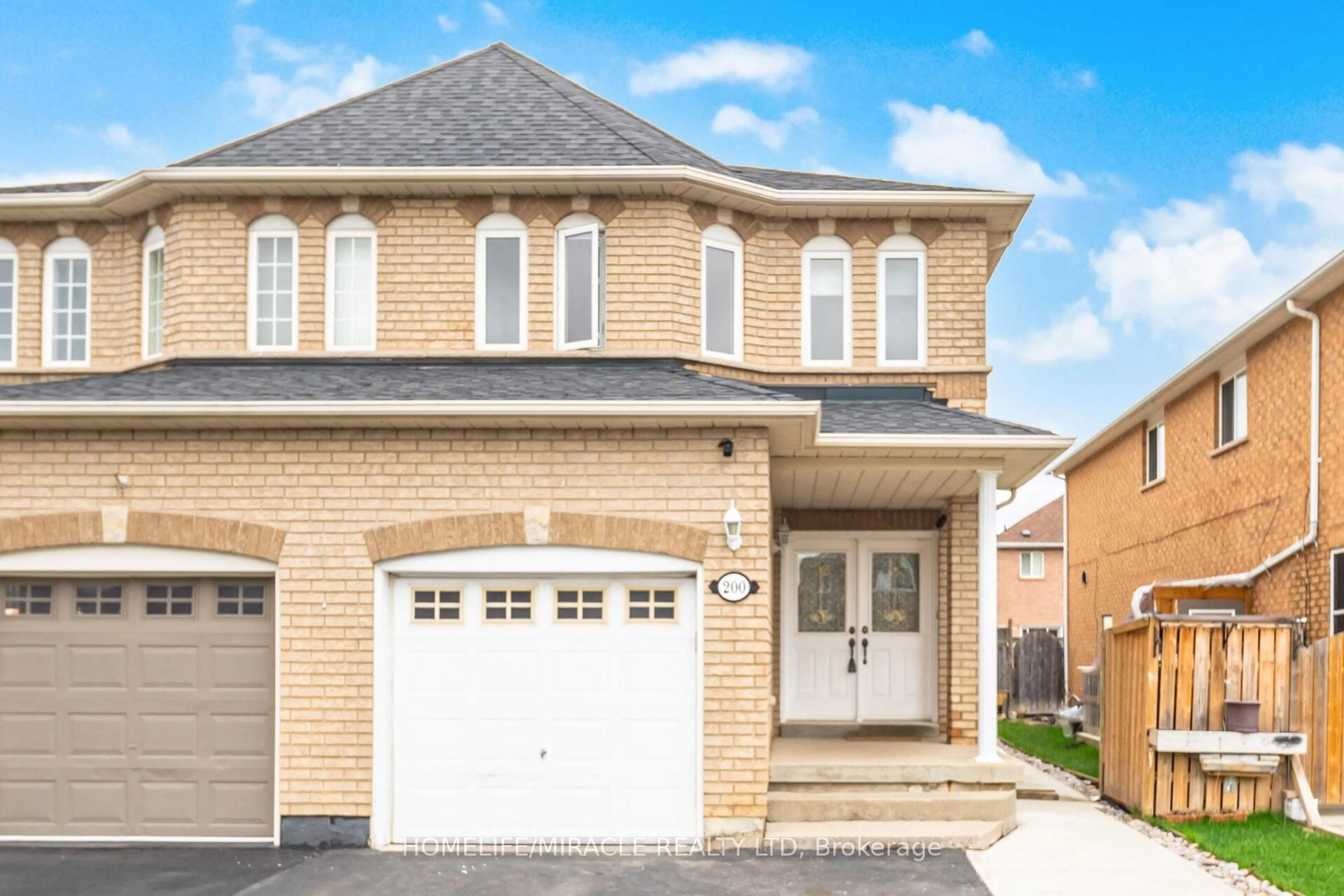 Home with brick exterior material, street for 200 Tiller Tr, Brampton Ontario L6X 4T1