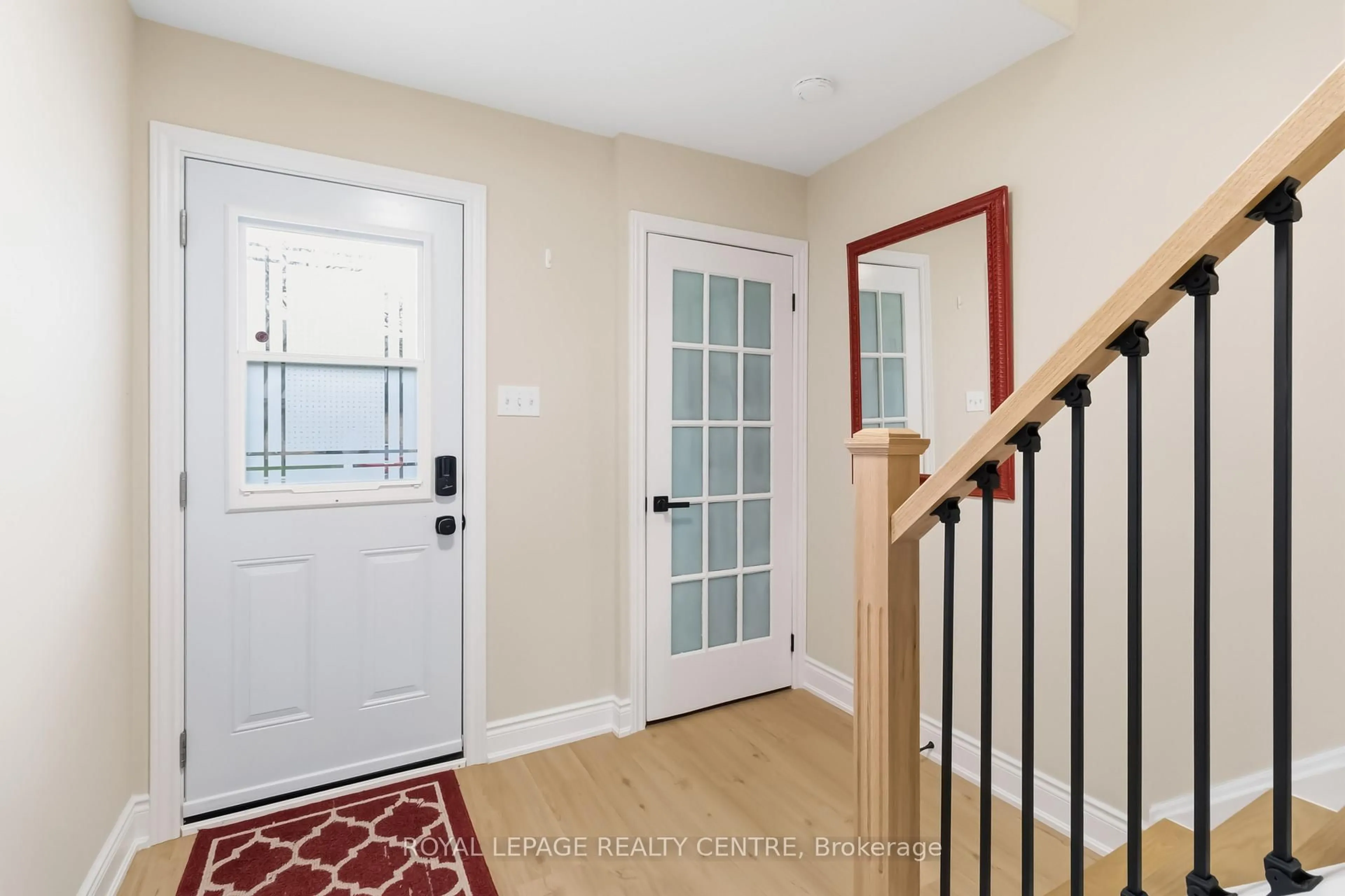 Indoor entryway for 683 Woodward Ave, Milton Ontario L9T 3K4