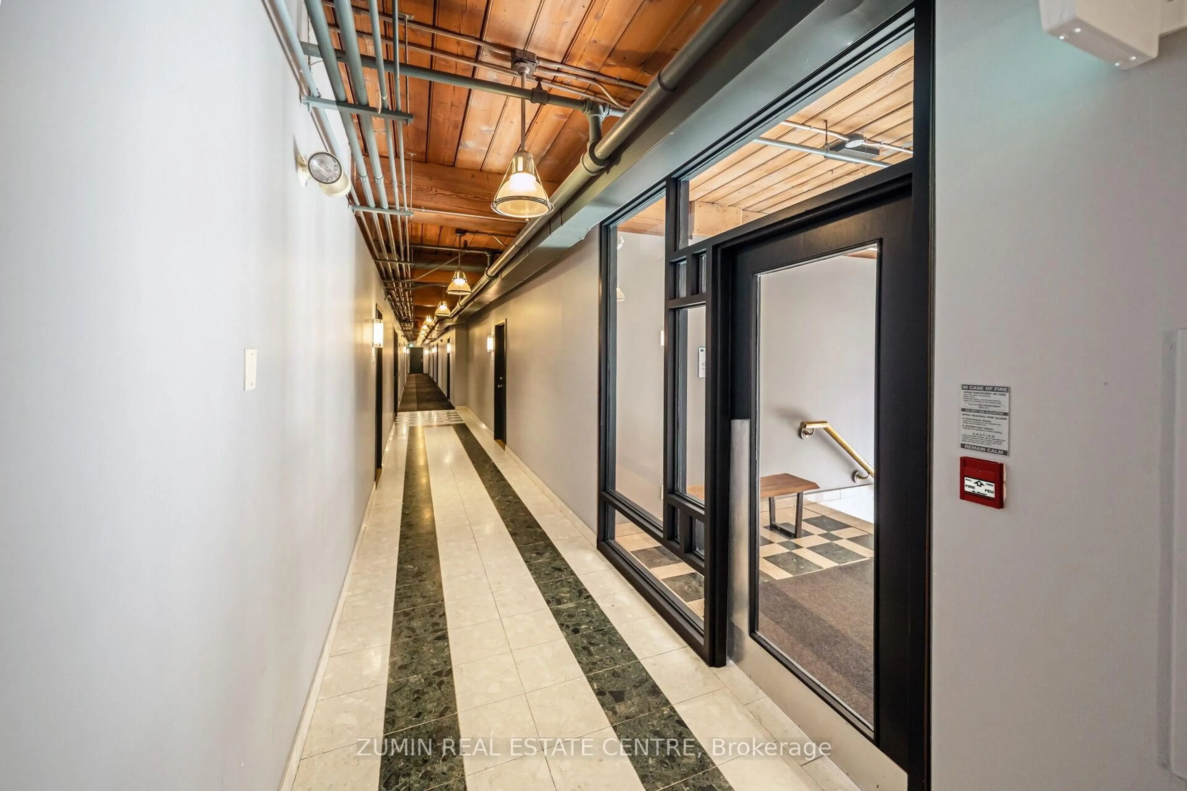 Indoor foyer for 24 Noble St #307, Toronto Ontario M6K 2C8