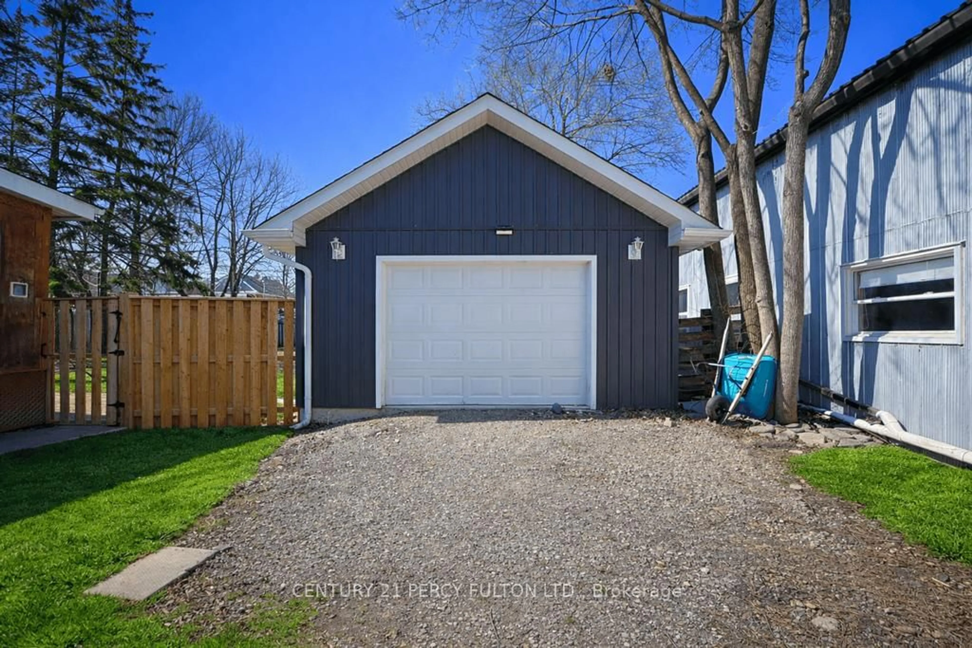 Shed for 3 Mill St, Brampton Ontario L6Y 1S4