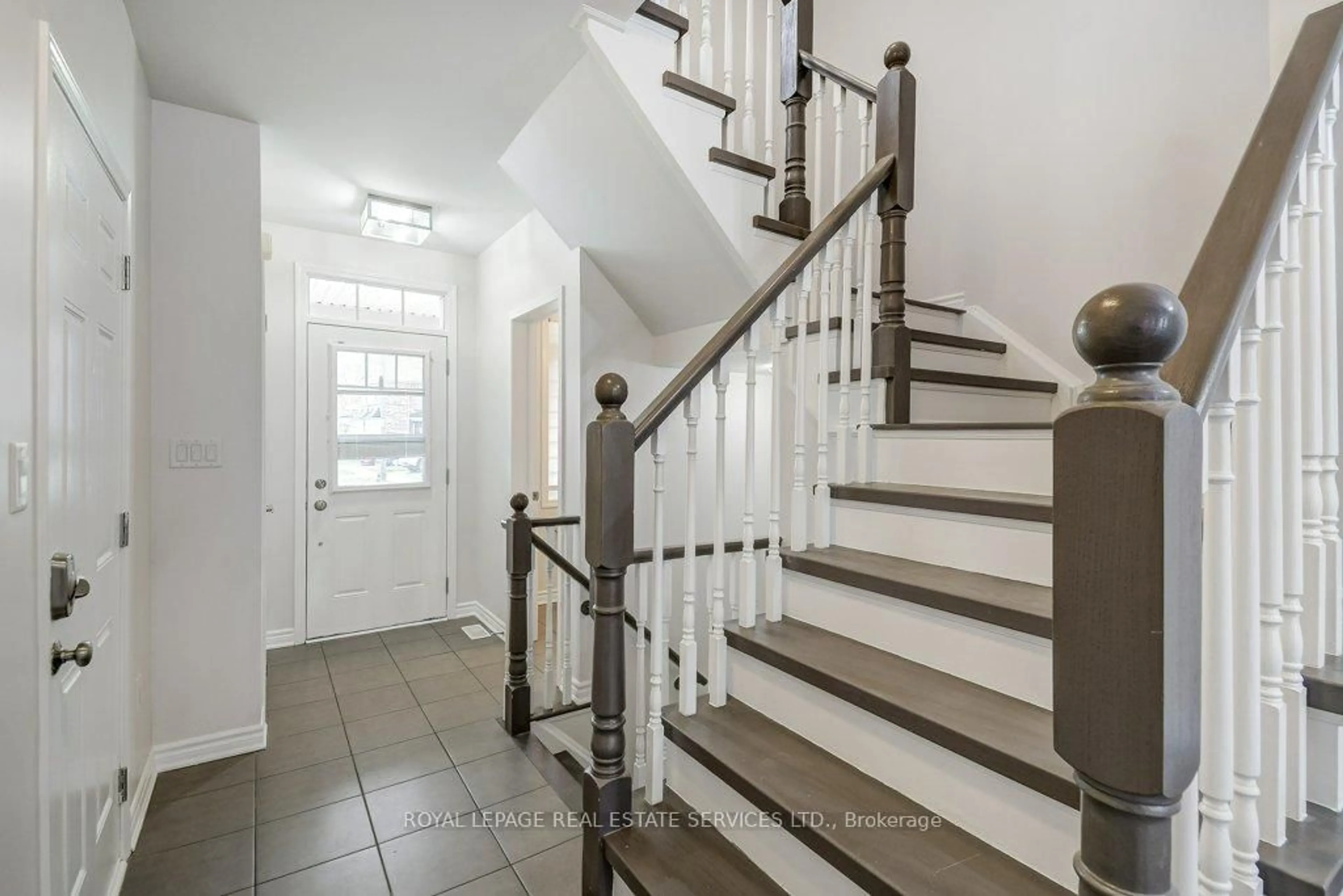 Unknown for 329 Gooding Cres, Milton Ontario L9E 0A9