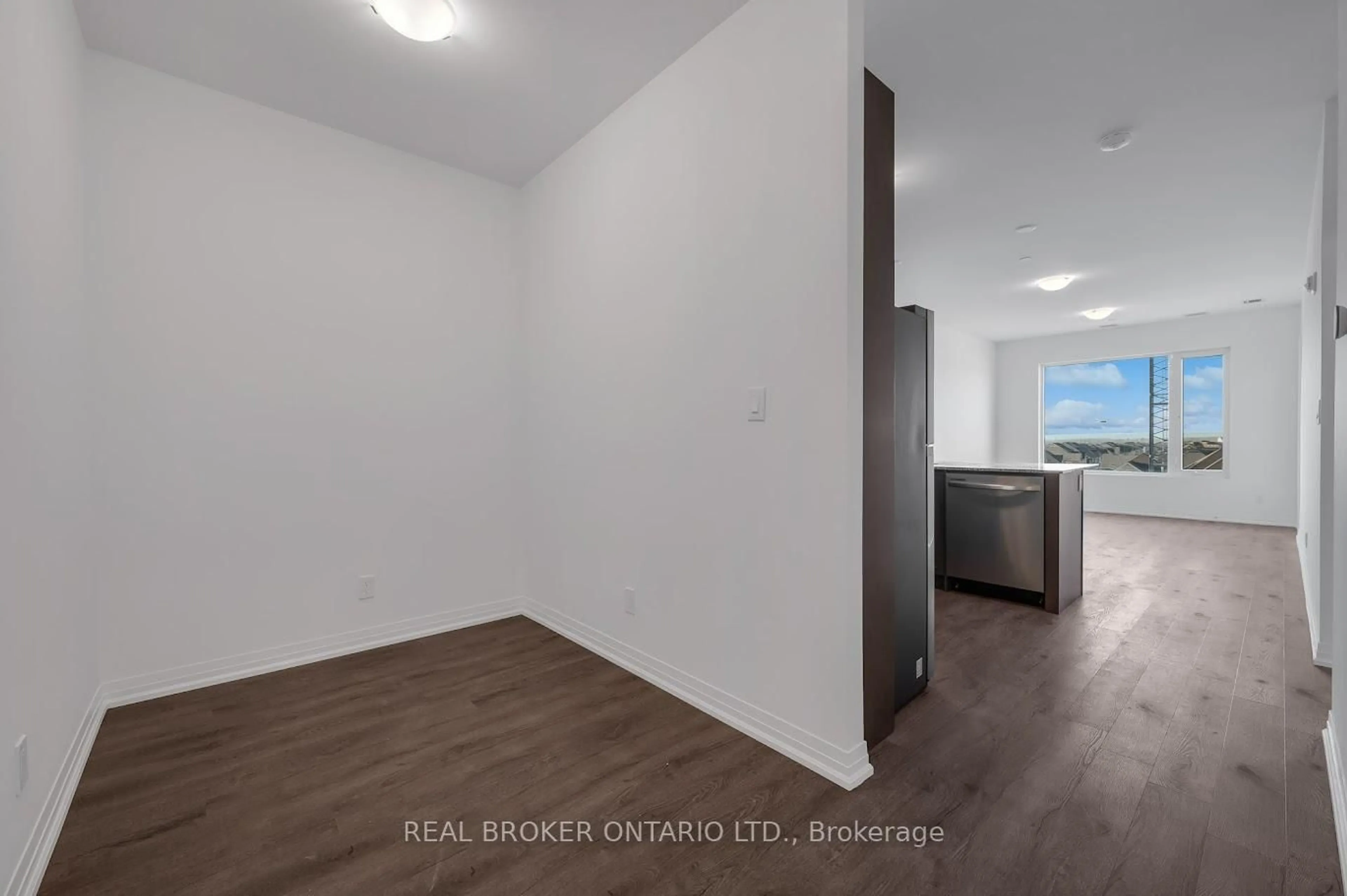 A pic of a room for 3265 Carding Mill Tr #412, Oakville Ontario L6M 0W6