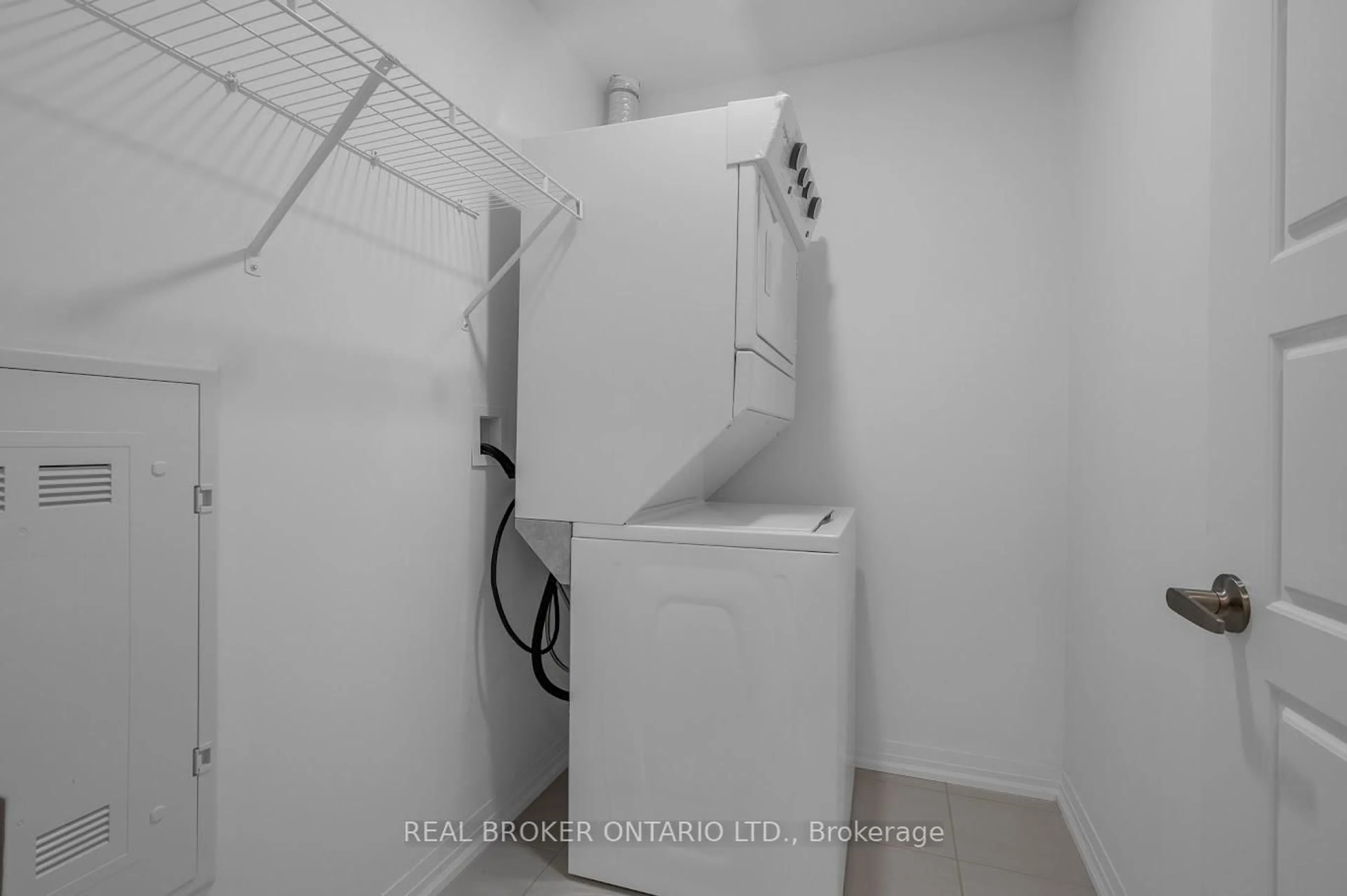Laundry room for 3265 Carding Mill Tr #412, Oakville Ontario L6M 0W6