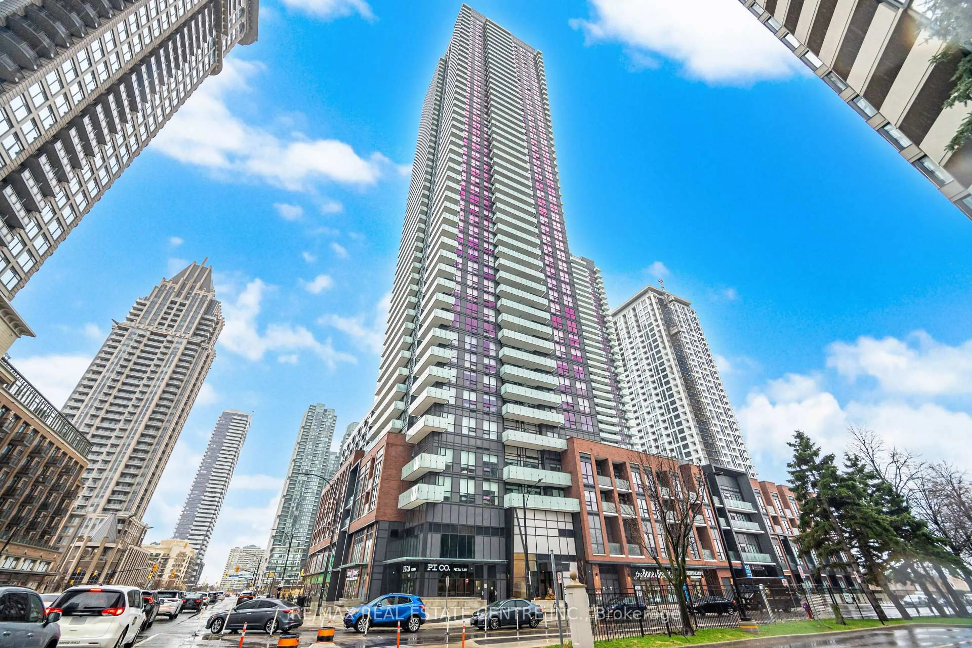 Patio, city buildings view from balcony for 430 Square One Dr #4905, Mississauga Ontario L5B 0L6