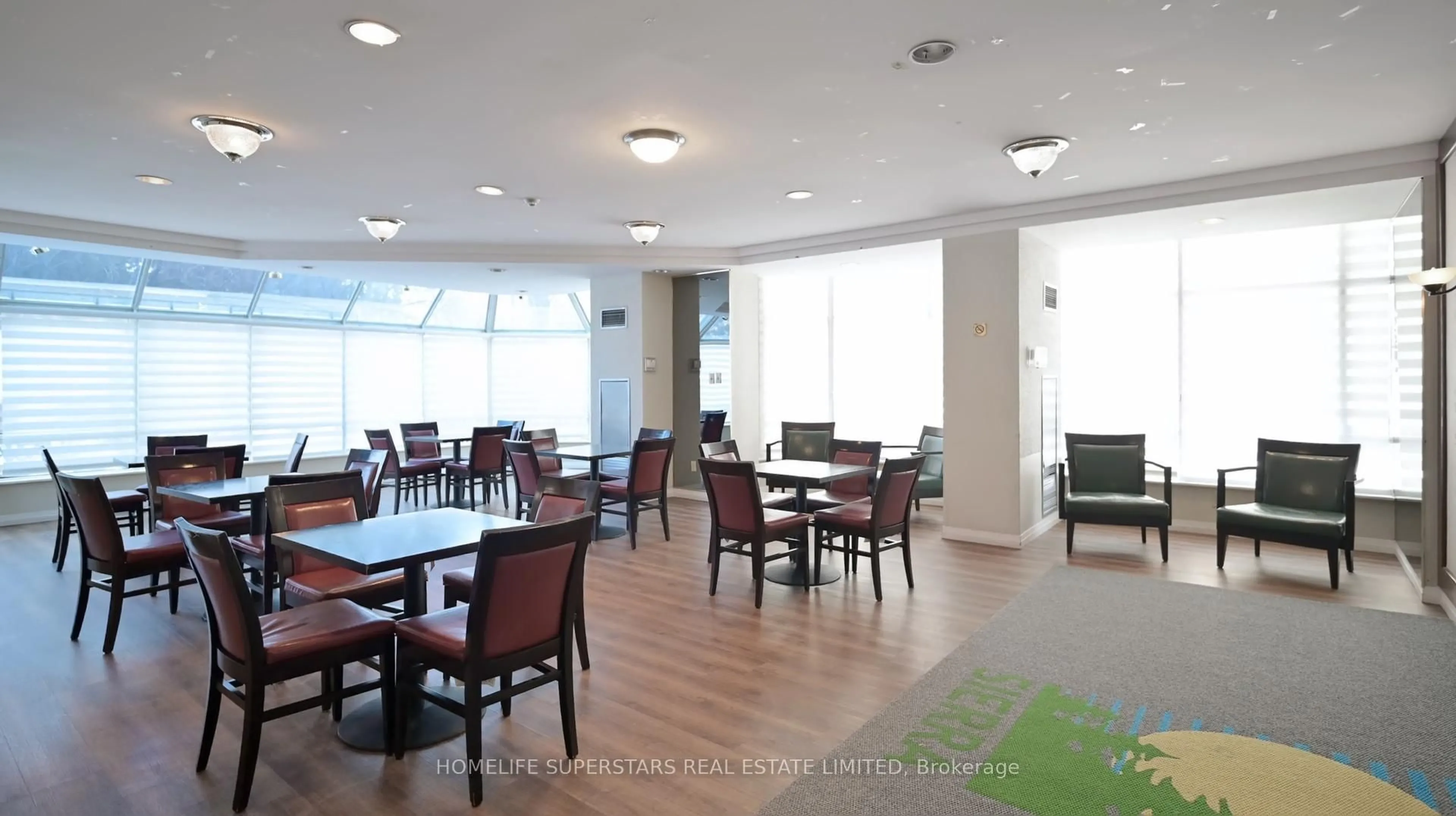 Lobby for 26 Hanover Rd ##301, Brampton Ontario L6S 4T2