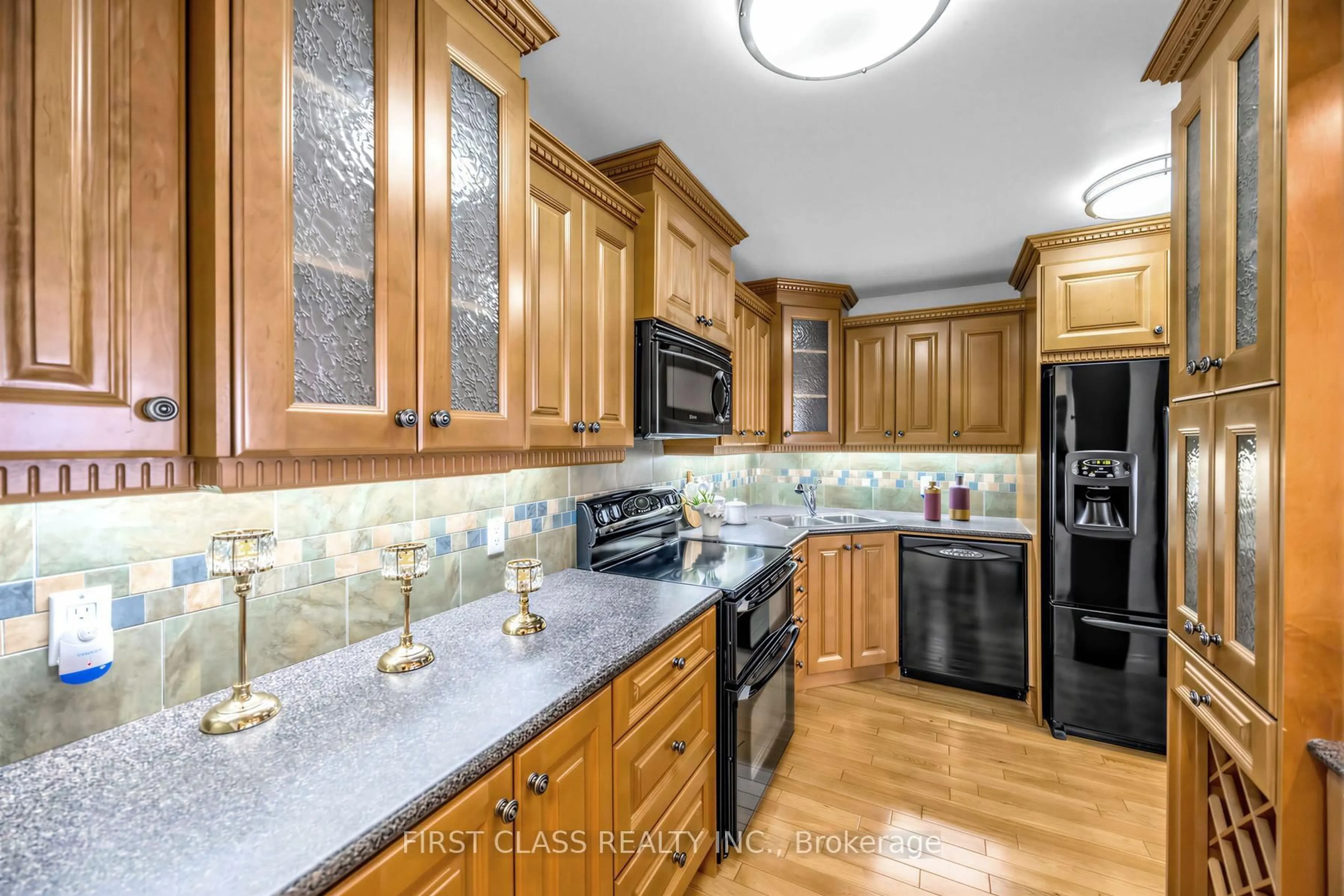 Unknown for 362 The East Mall Rd #1007, Toronto Ontario M9B 6C4