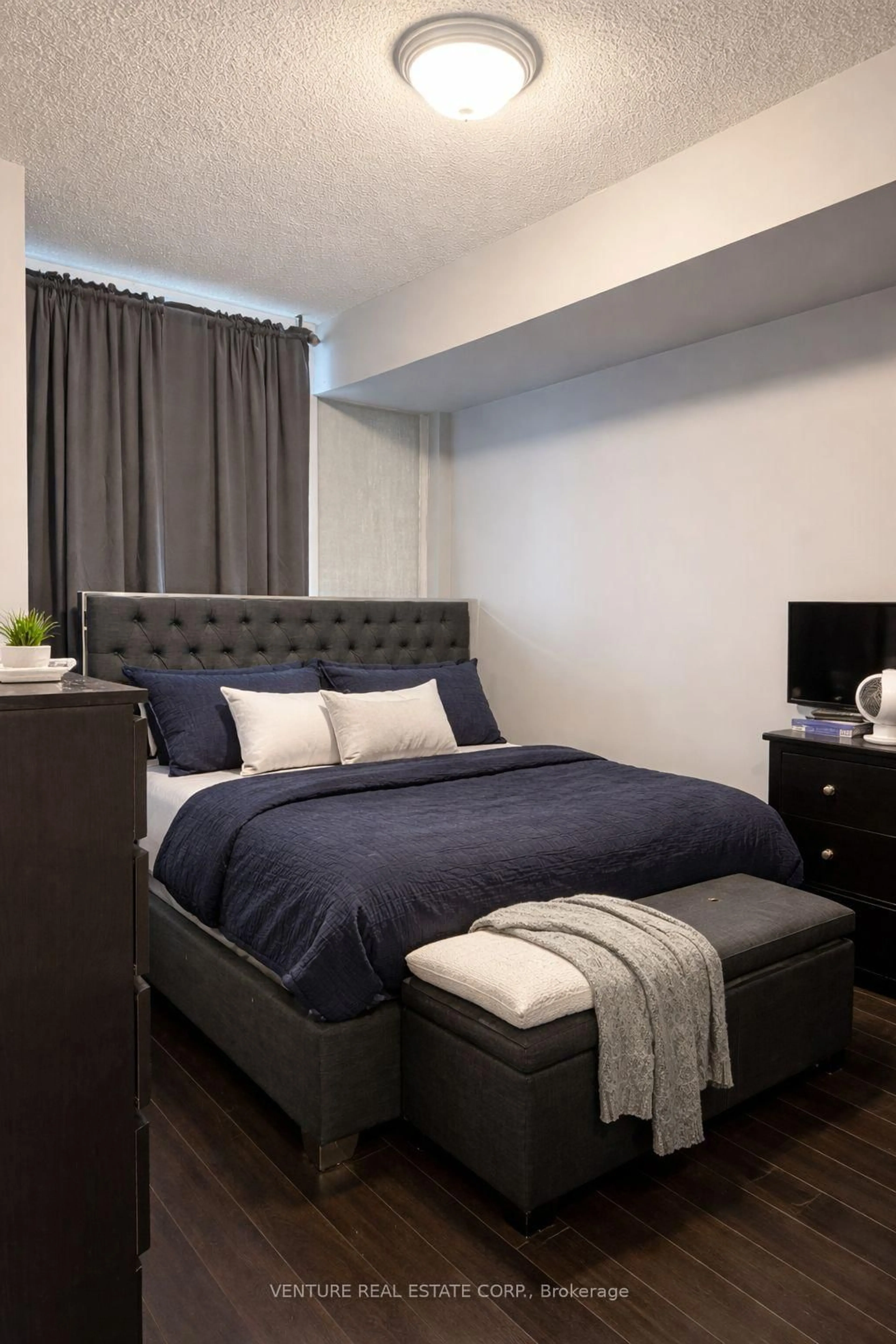 Bedroom with bed, unknown for 3525 Kariya Dr #1005, Mississauga Ontario L5B 0C2