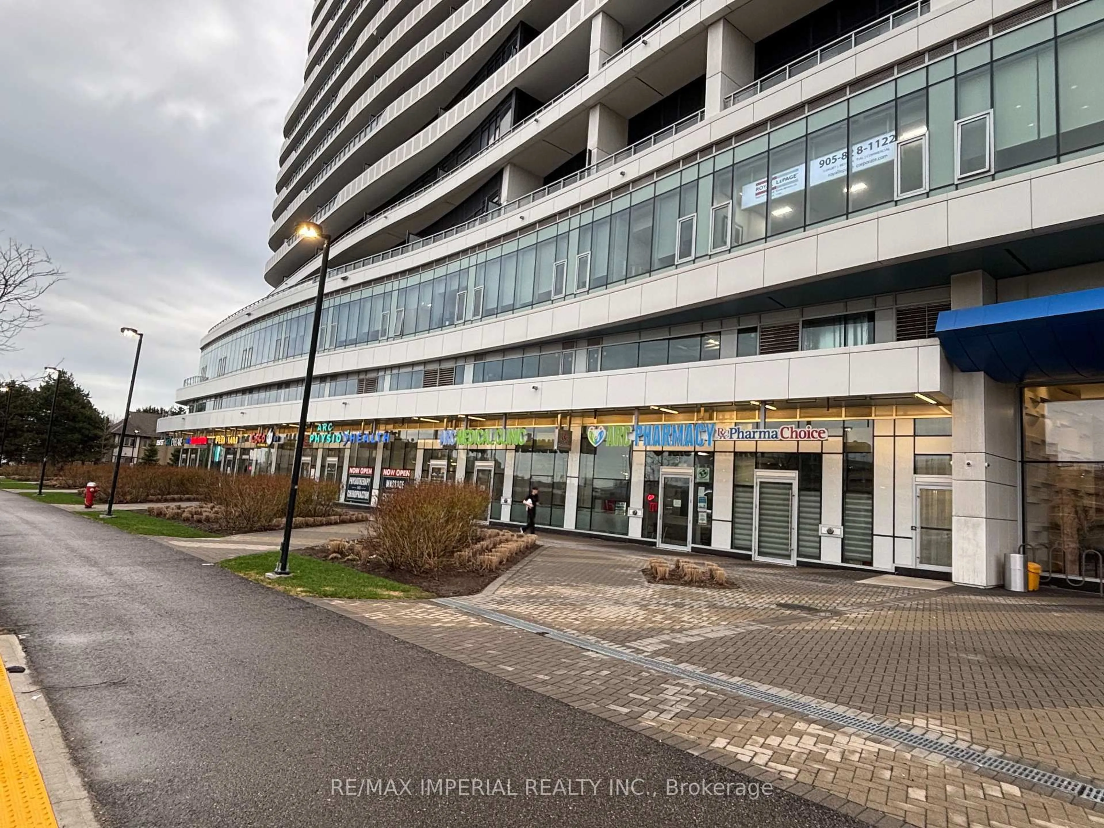 Indoor foyer for 2520 Eglinton Ave #1607, Mississauga Ontario L5M 0Y4