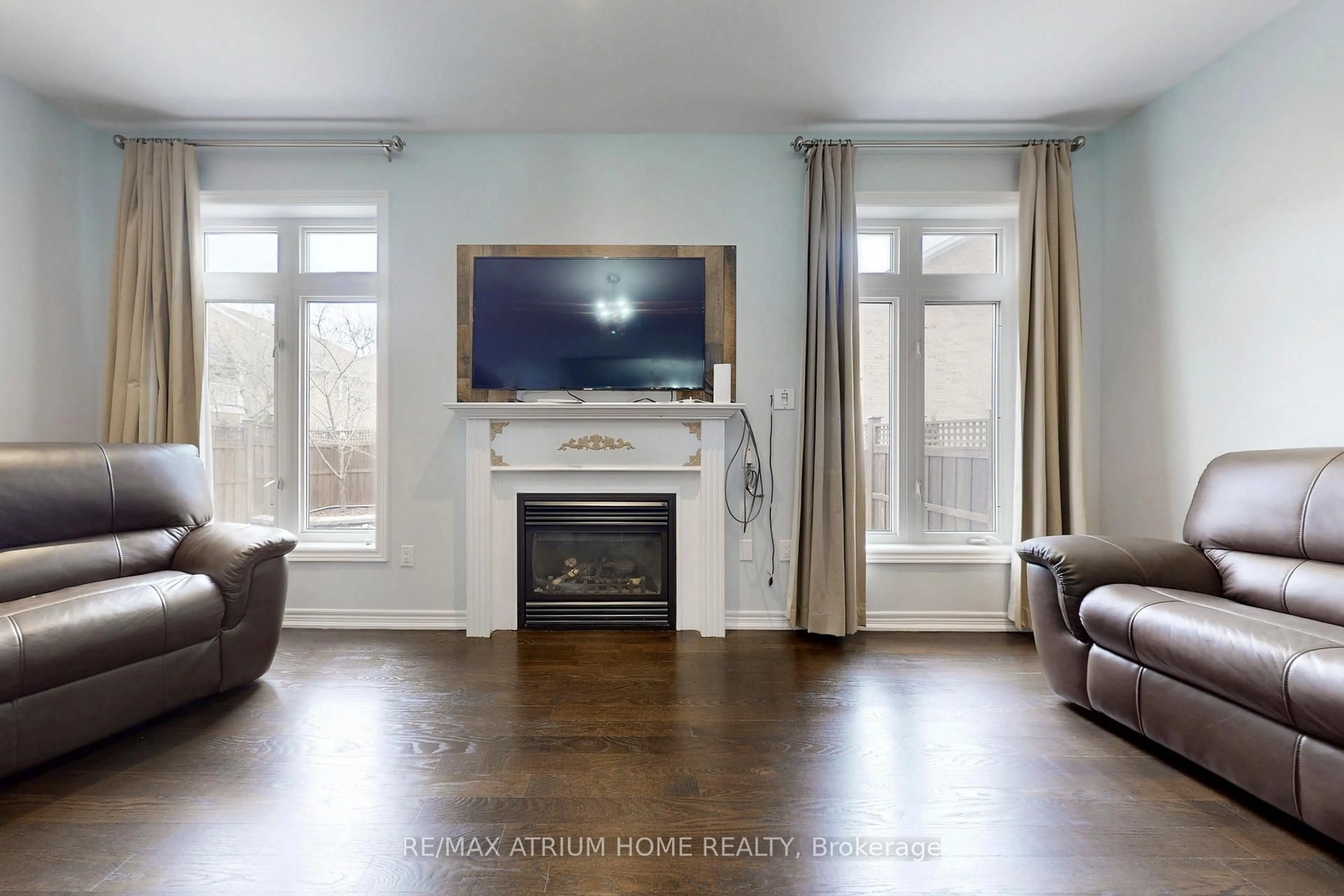 Unknown for 5430 Oscar Peterson Blvd, Mississauga Ontario L5M 0B6