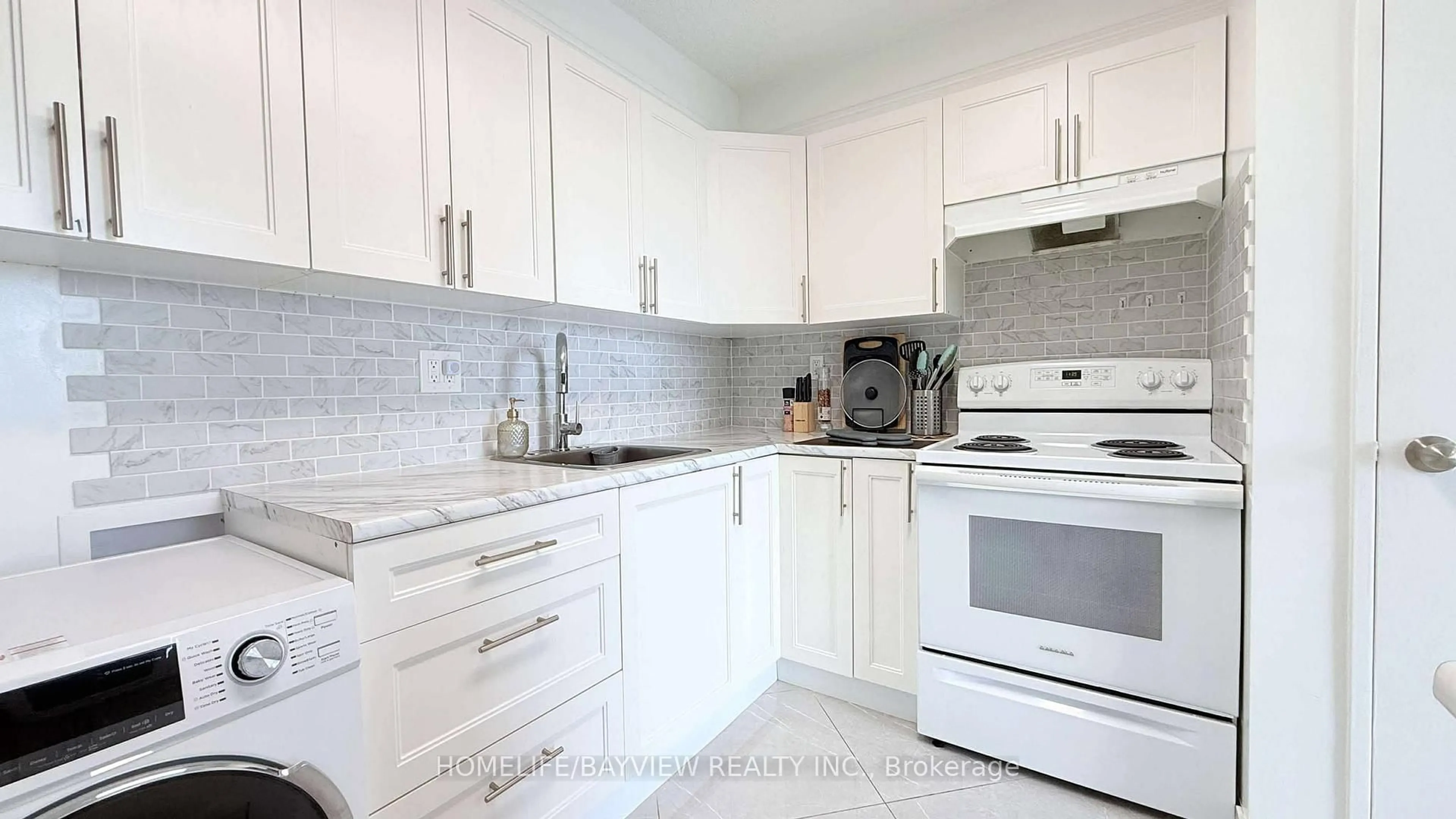 Unknown for 4645 Jane St #909, Toronto Ontario M3N 2K9