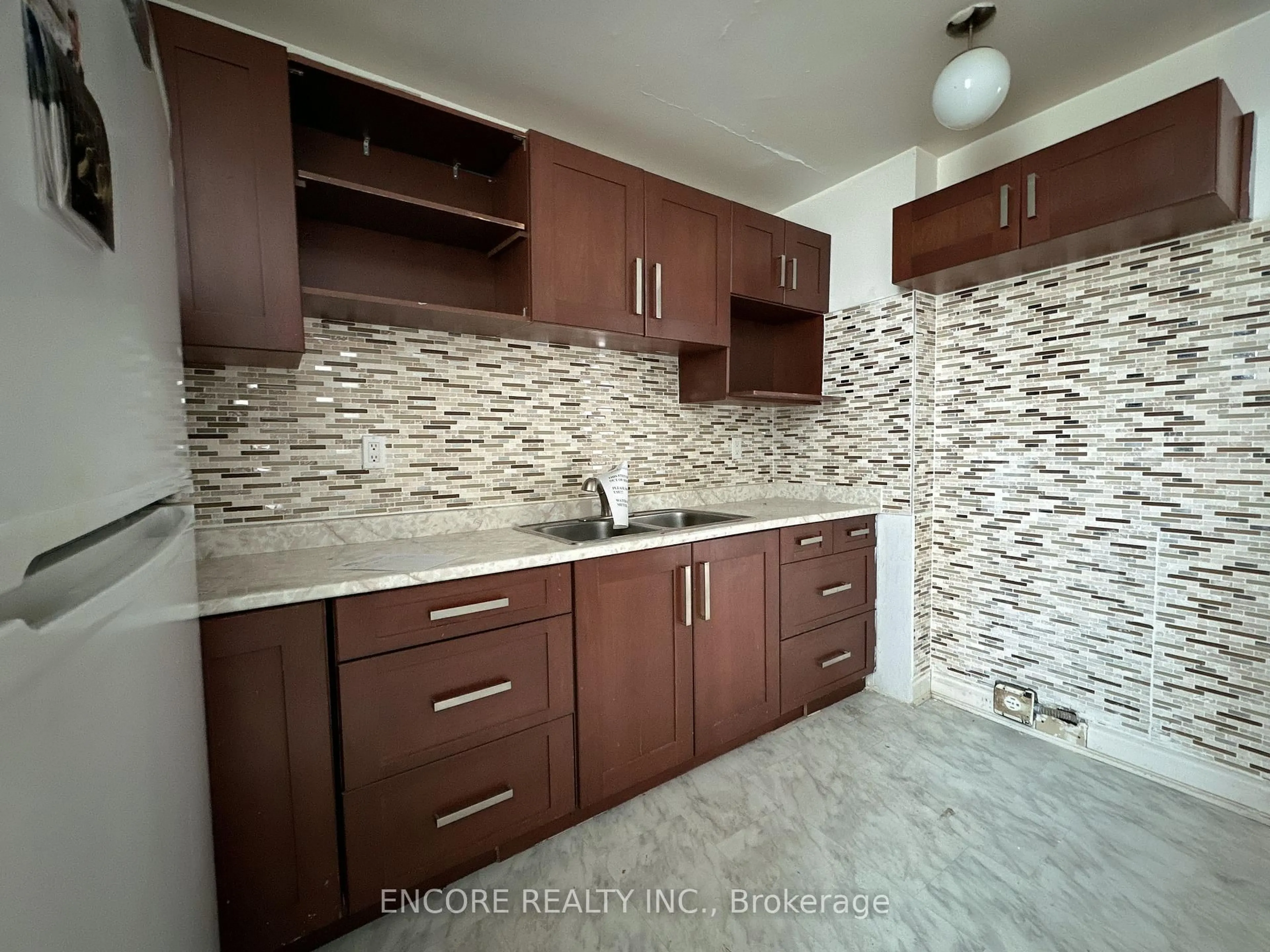 Standard kitchen, ceramic/tile floor for 340 Dixon Rd #808, Toronto Ontario M9R 1T1